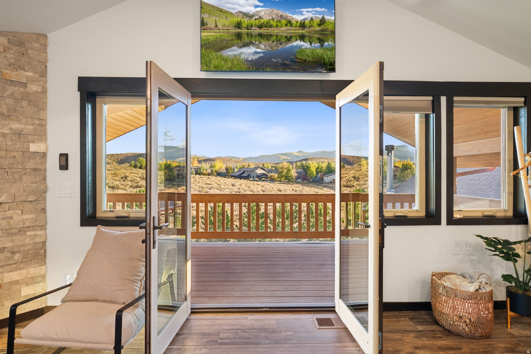 HIGHLAND ESTATES - Residential
