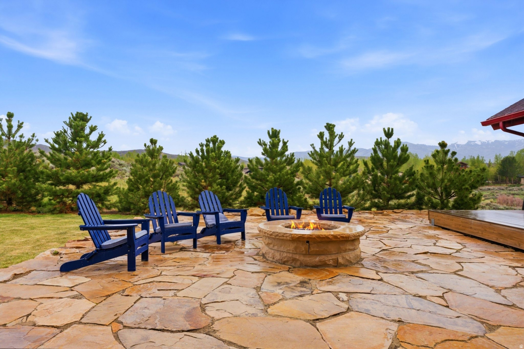 HIGHLAND ESTATES - Residential