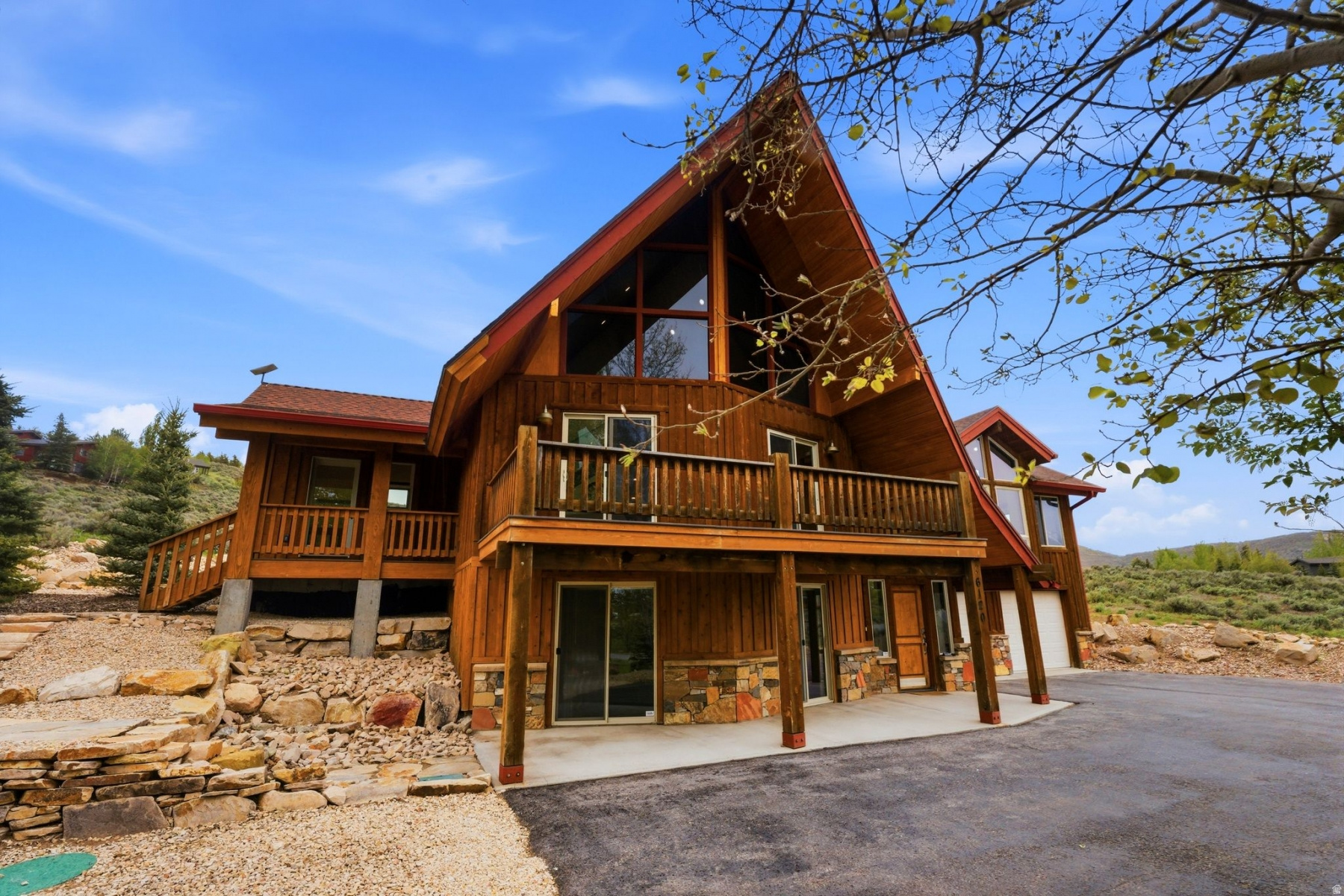HIGHLAND ESTATES - Residential