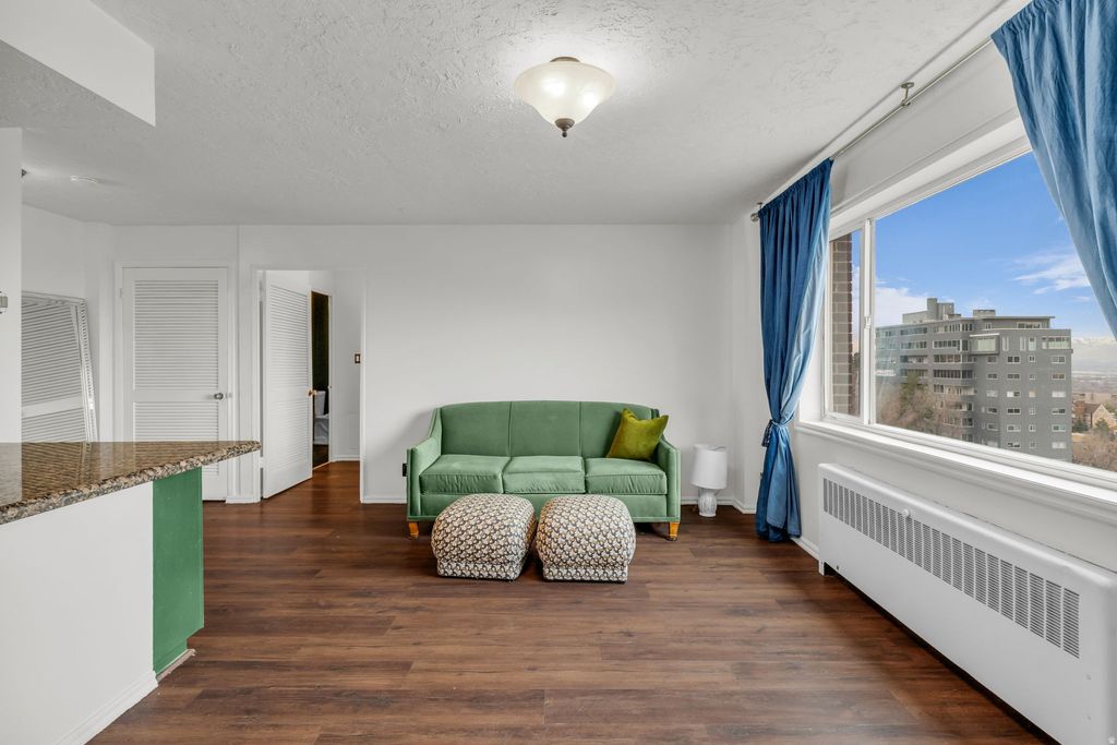 Photo of 130 S 1300 E #804, Salt Lake City, UT 84102 (MLS # 2136820)