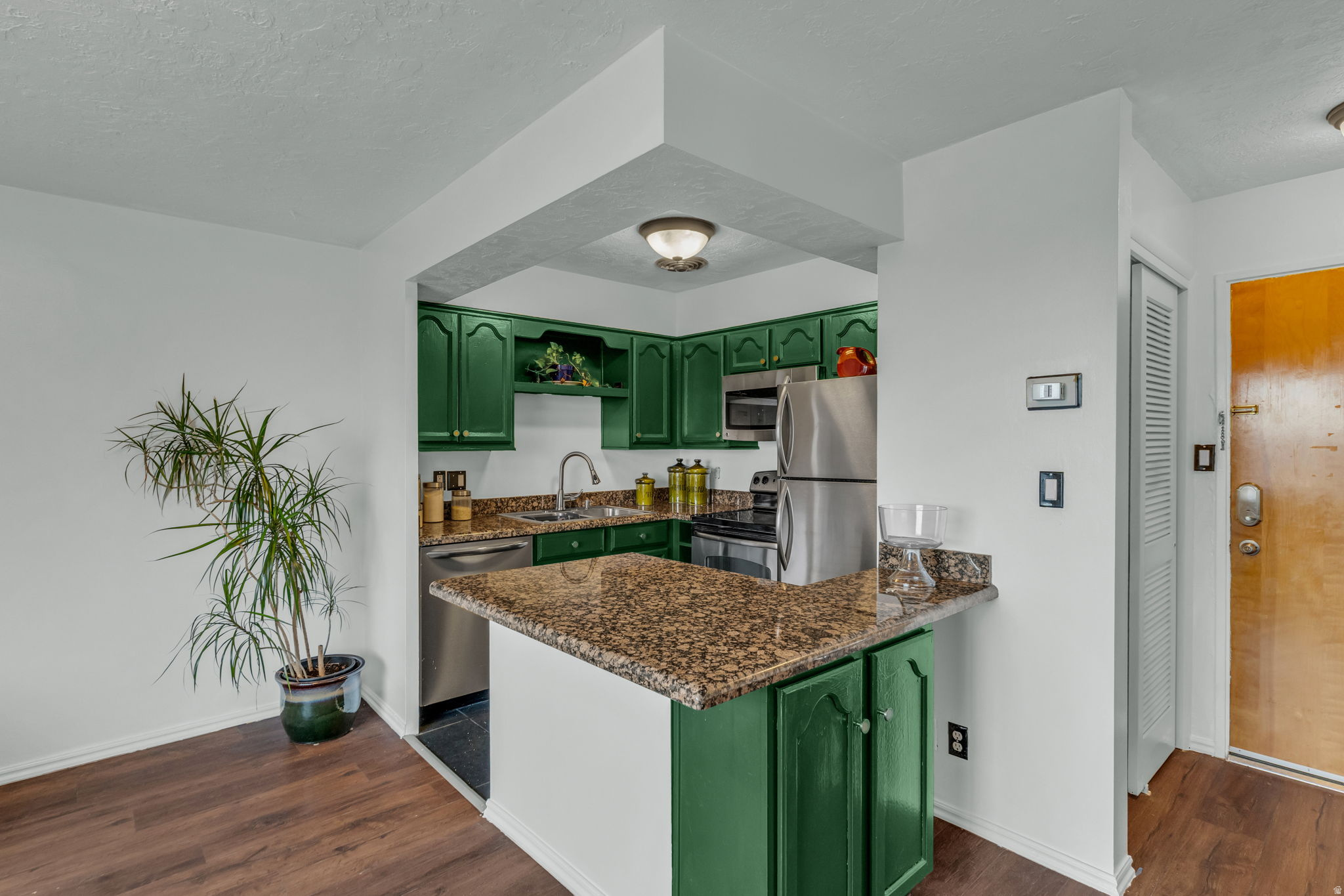 UNIVERSITY HEIGHTS - Residential