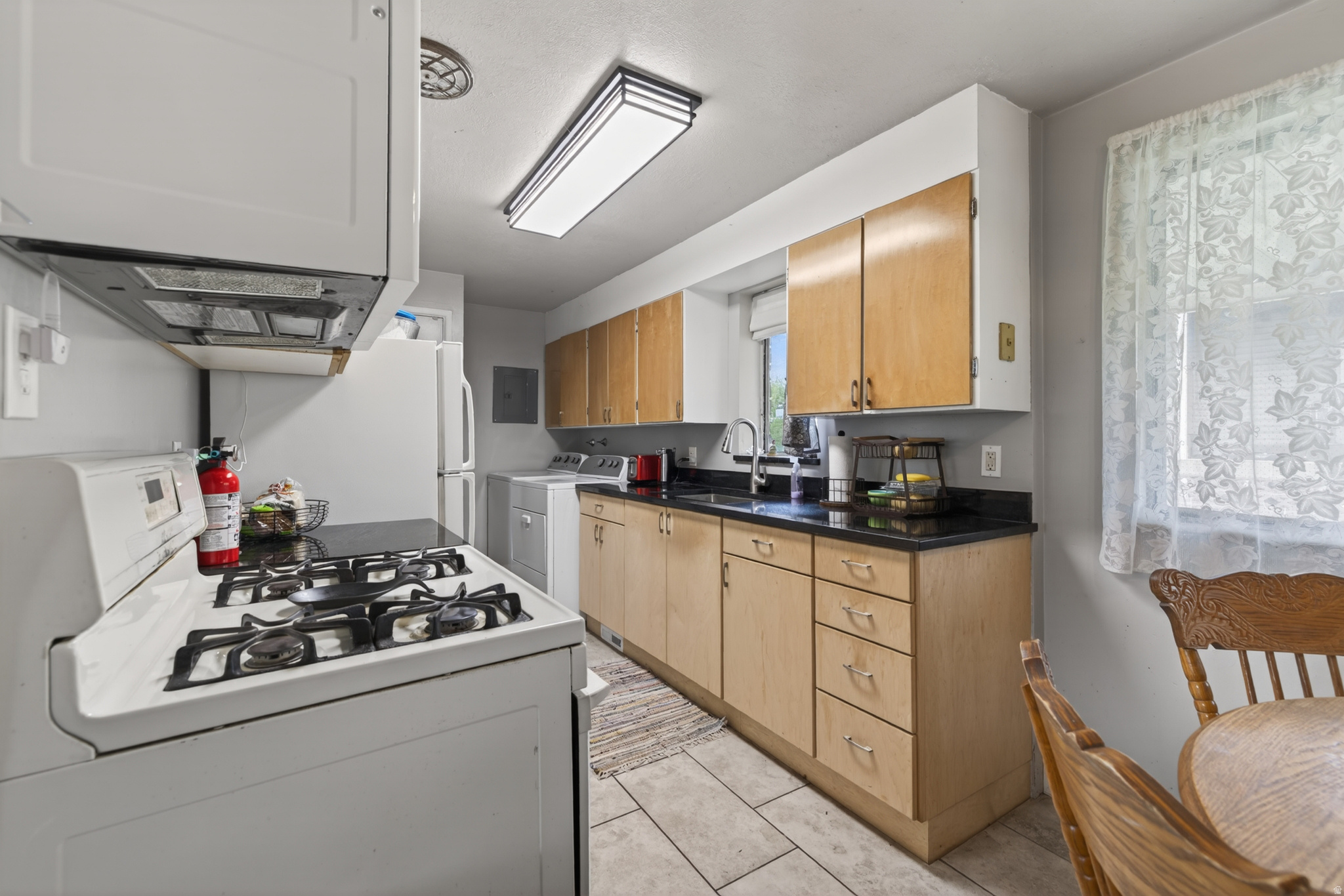 BEL-AIR HEIGHTS - Residential