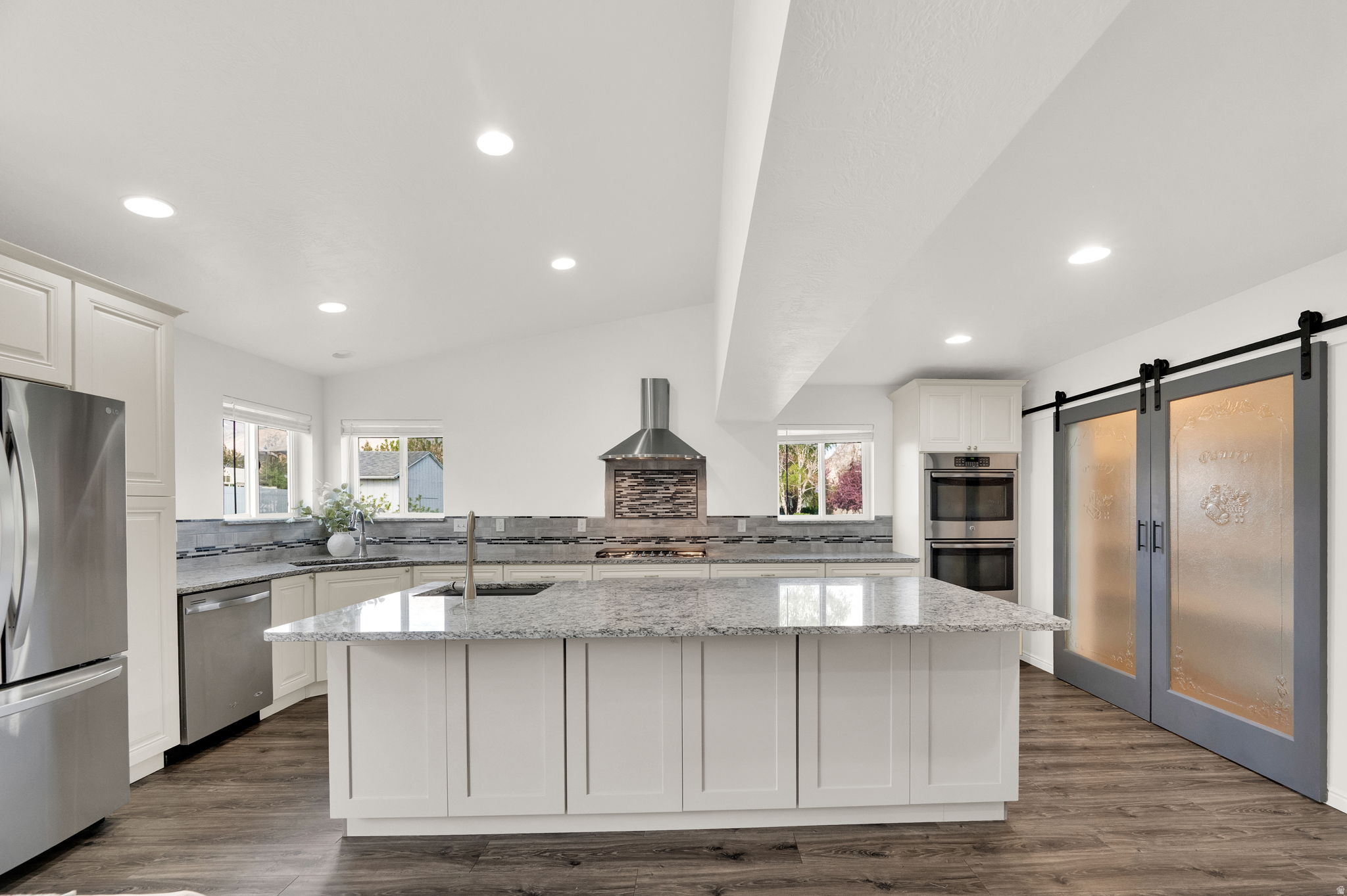 ALPINE COUNTRY - Residential