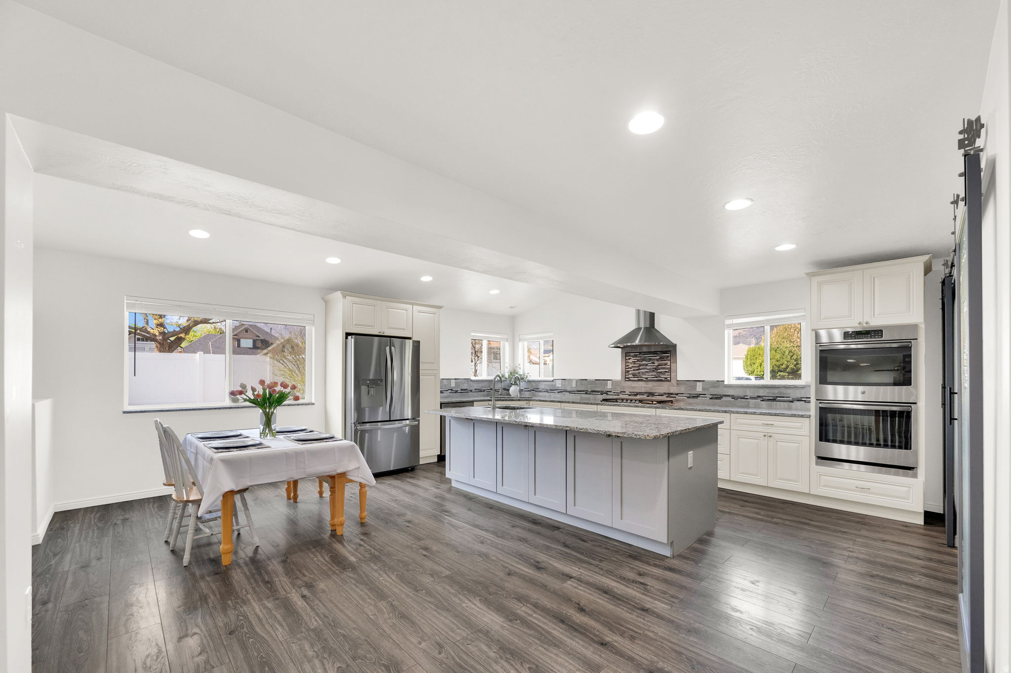 ALPINE COUNTRY - Residential