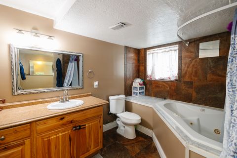 Tiny photo for 1167 W 2100 N, Clinton, UT 84015 (MLS # 2136337)