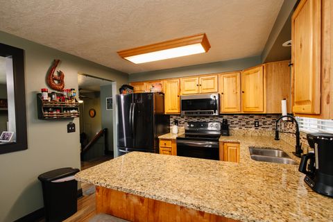 Tiny photo for 1167 W 2100 N, Clinton, UT 84015 (MLS # 2136337)