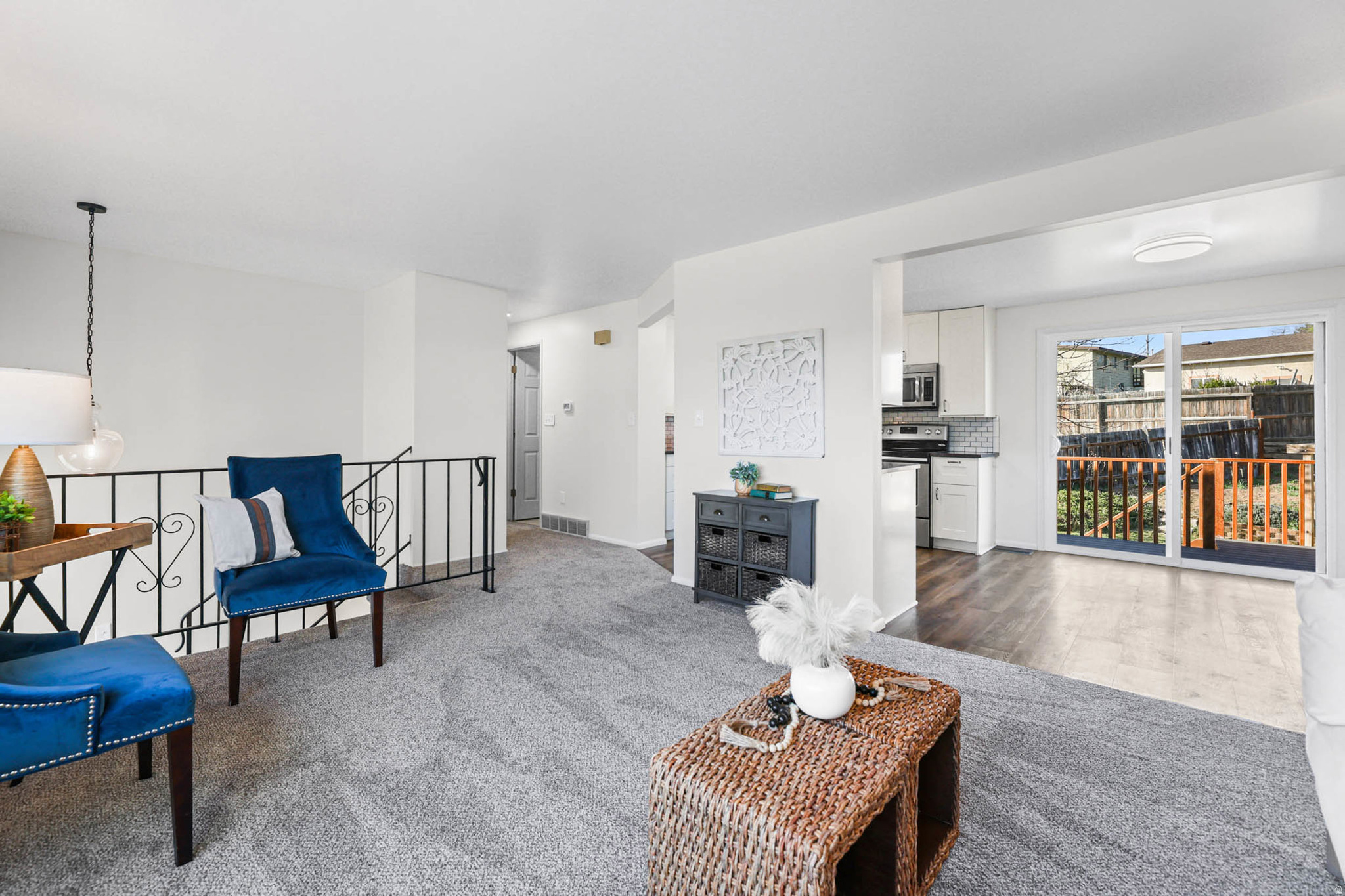 WHITE CITY - Residential