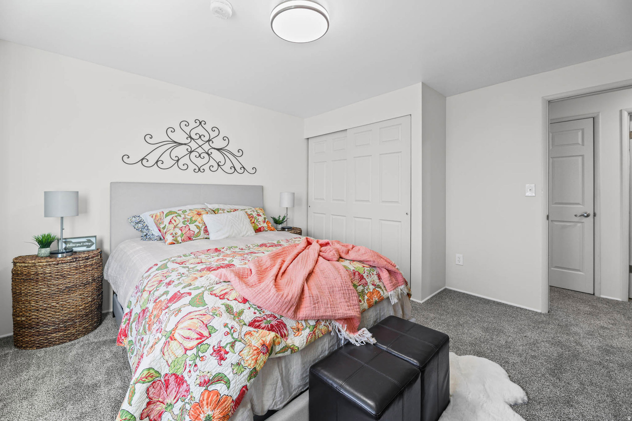 WHITE CITY - Residential