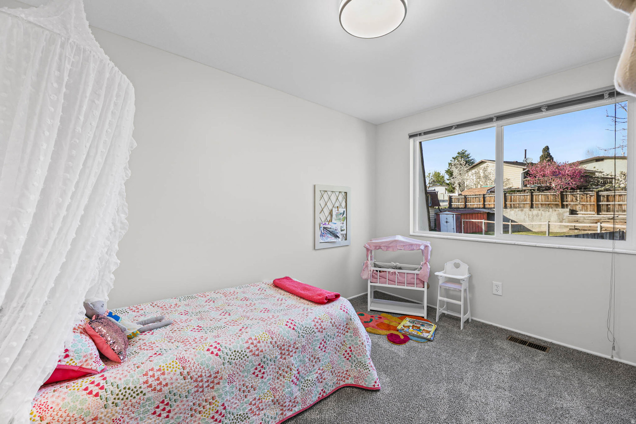 WHITE CITY - Residential