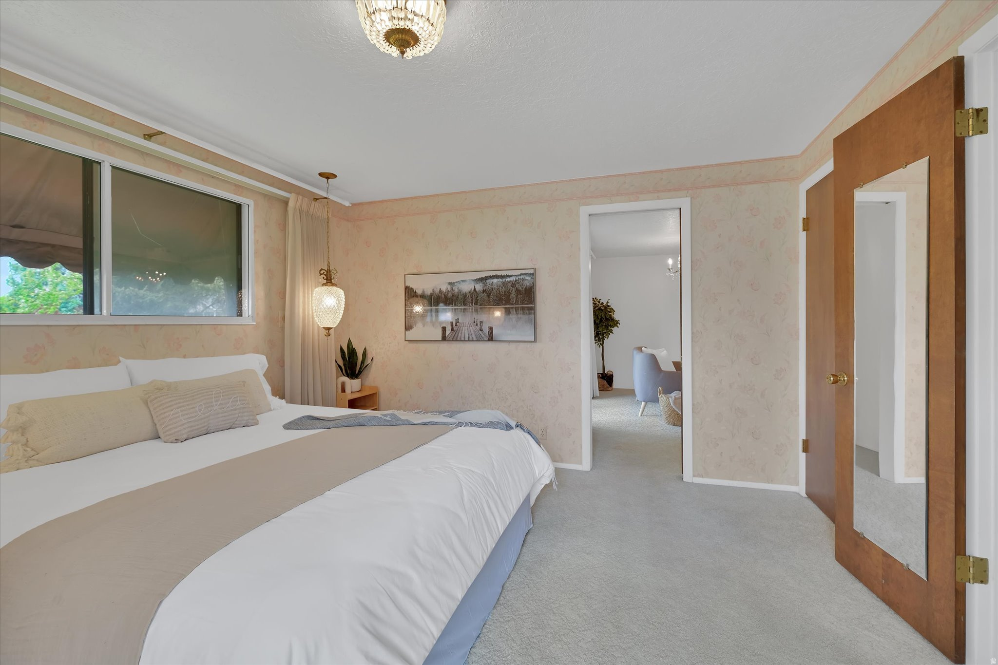 ASPEN CONDOMINIUMS - Residential