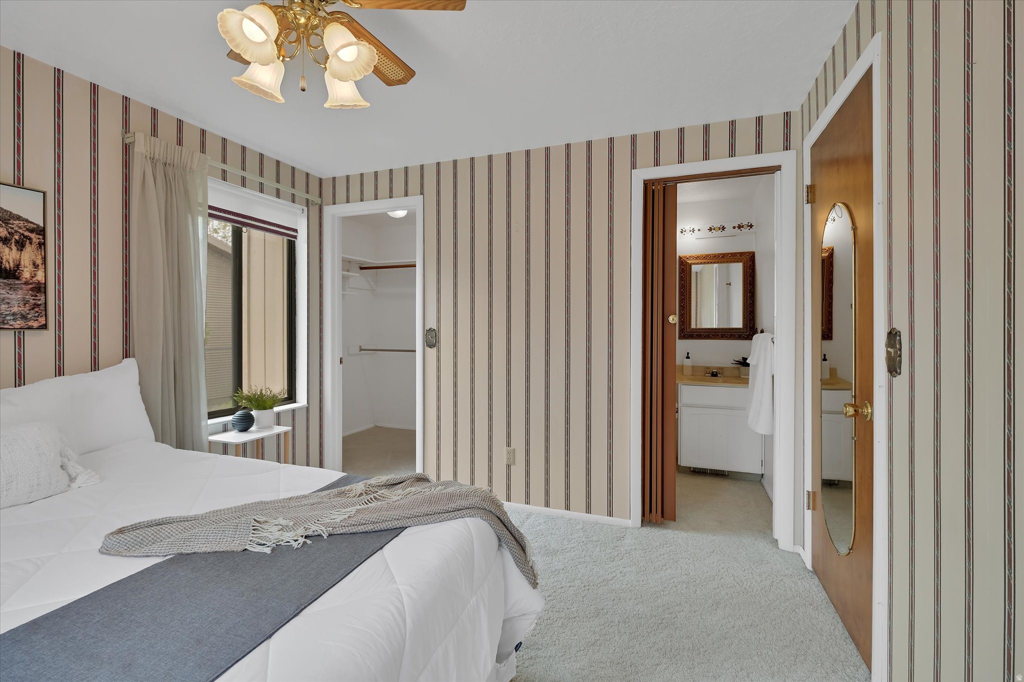 ASPEN CONDOMINIUMS - Residential