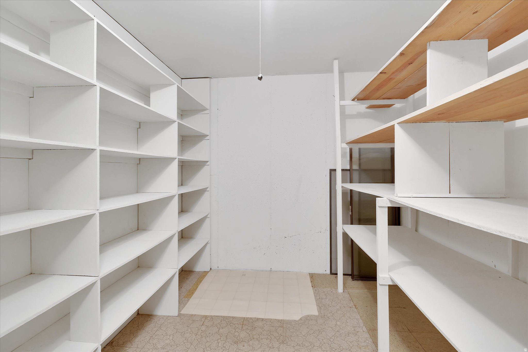 ASPEN CONDOMINIUMS - Residential