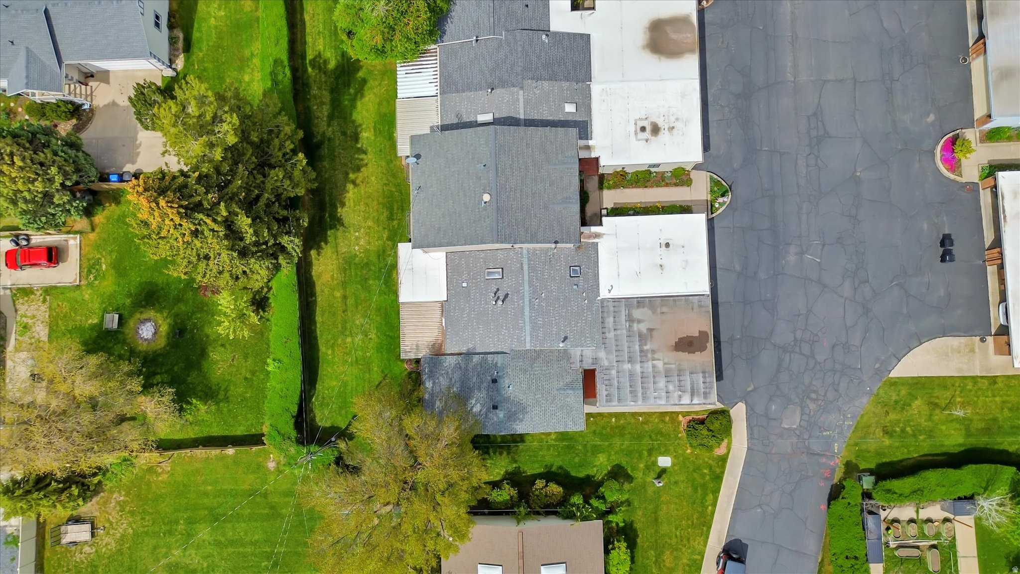 ASPEN CONDOMINIUMS - Residential