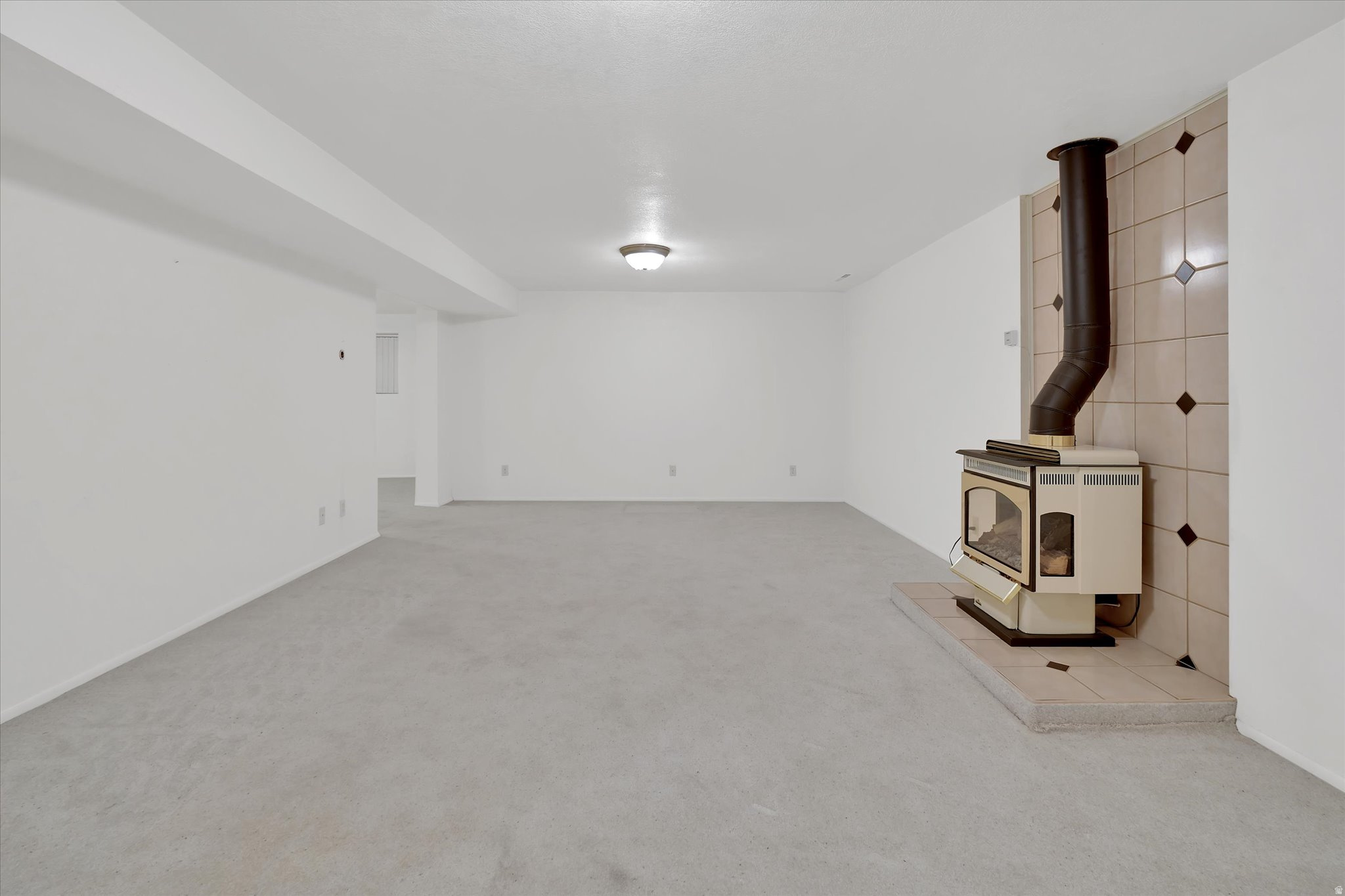 ASPEN CONDOMINIUMS - Residential