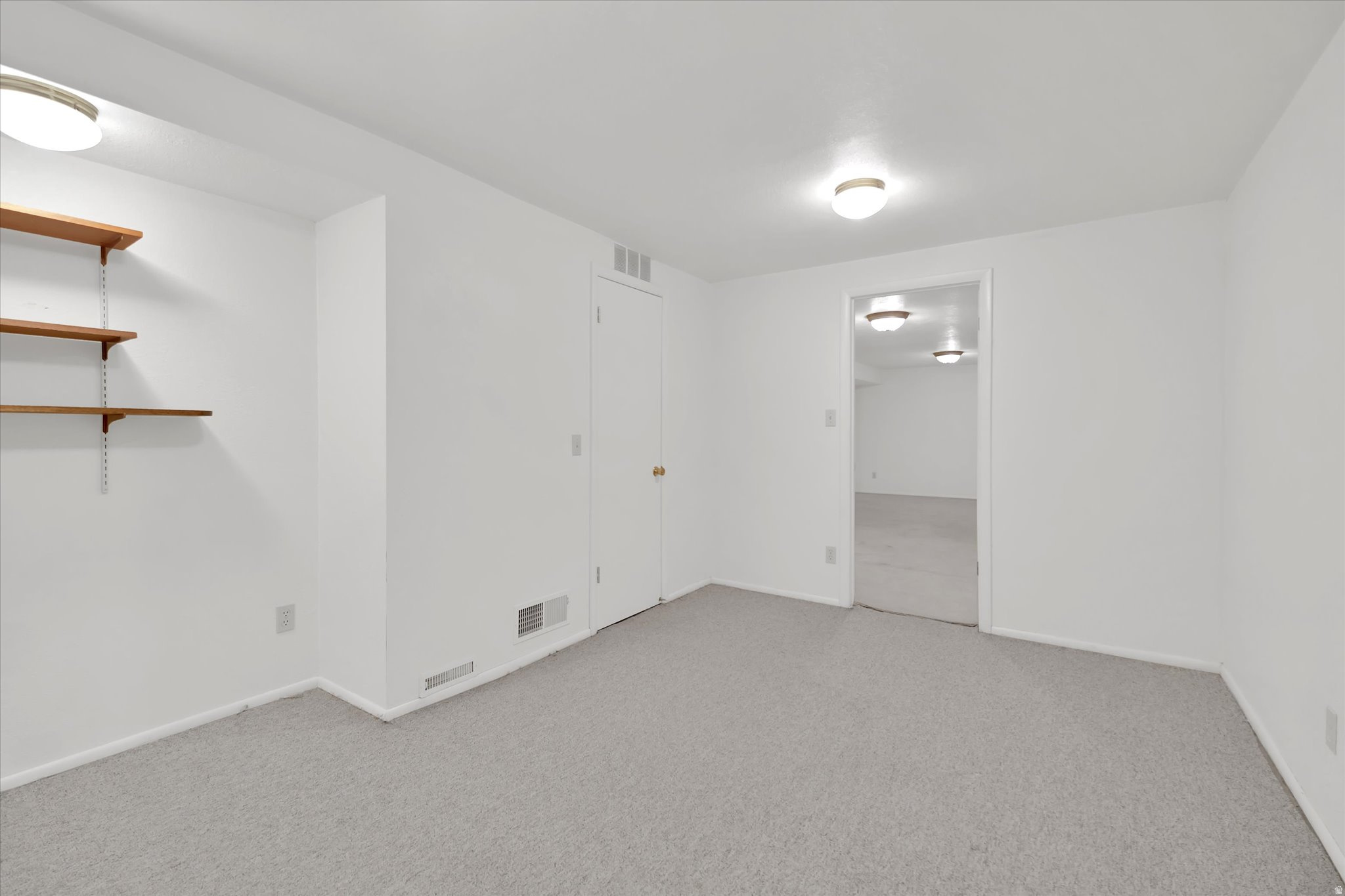 ASPEN CONDOMINIUMS - Residential