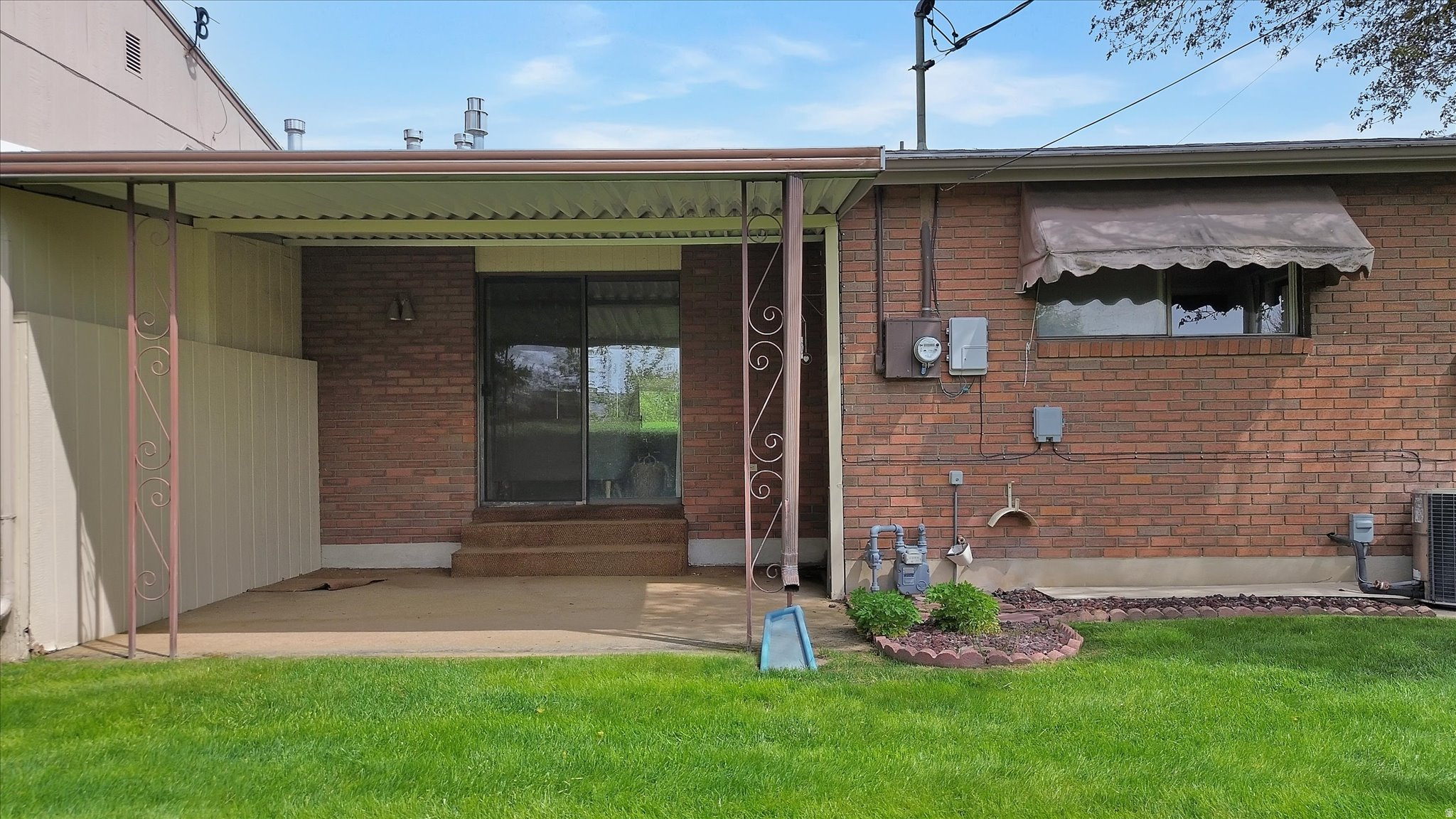 ASPEN CONDOMINIUMS - Residential