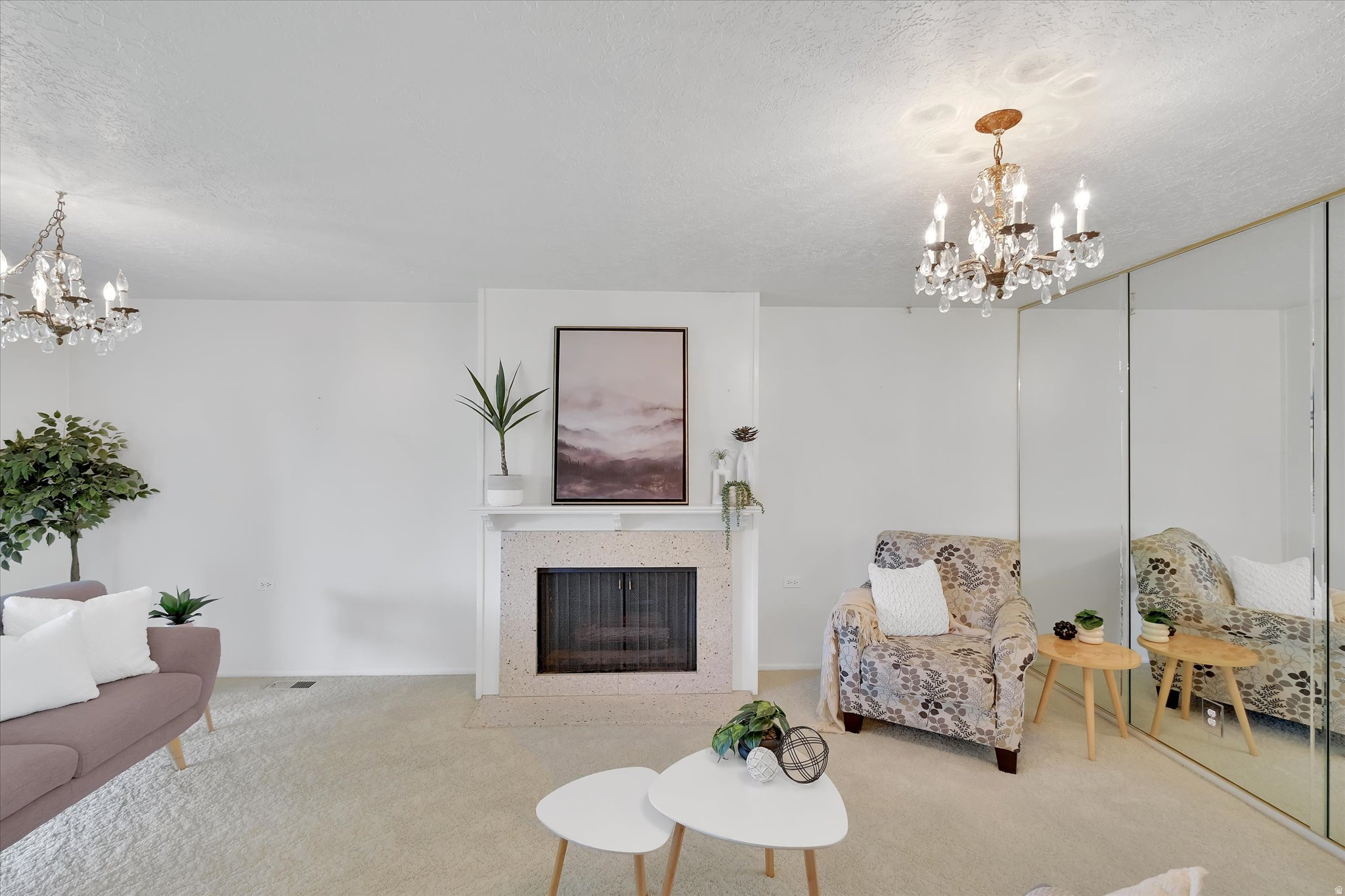 ASPEN CONDOMINIUMS - Residential