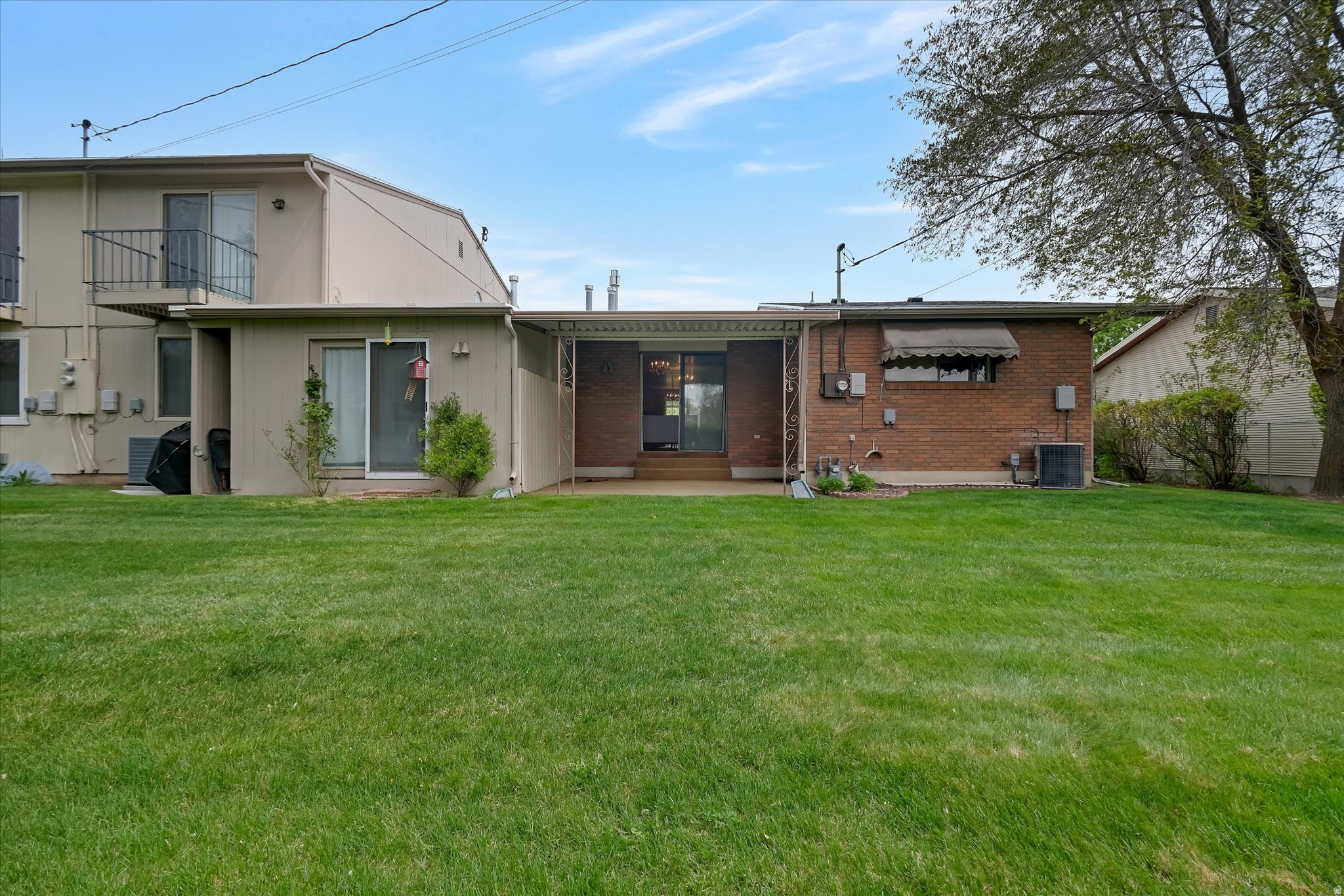 ASPEN CONDOMINIUMS - Residential