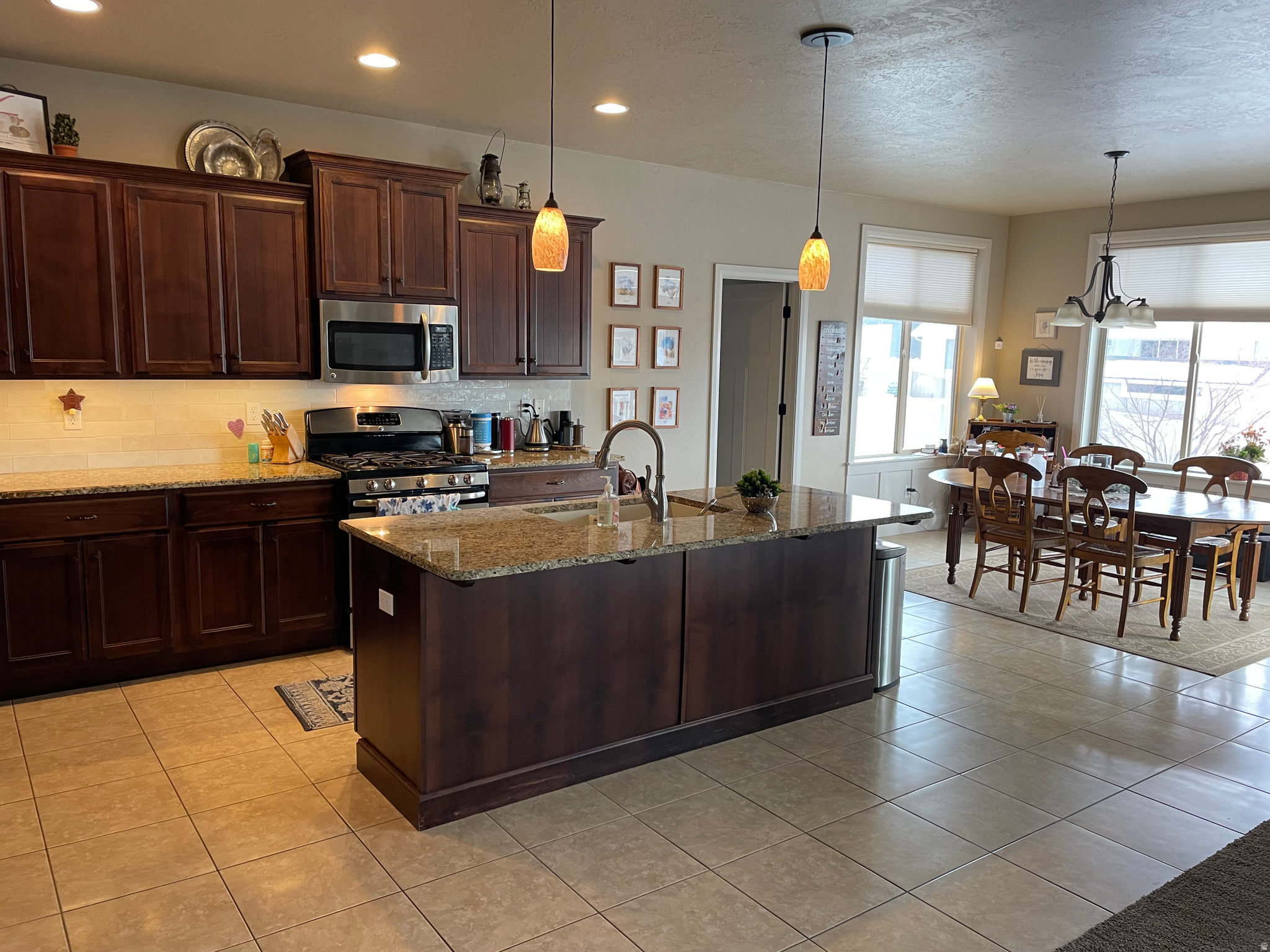 FOOTHILLS/CHERRY LANE SUB PH 1 - Residential