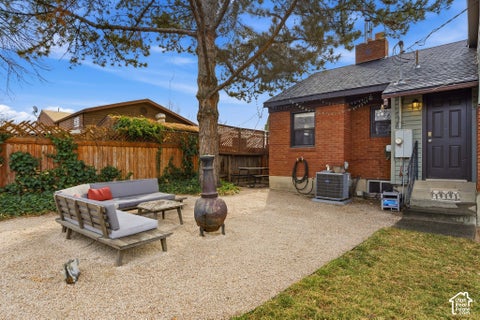 Tiny photo for 321 E 6240 S, Murray, UT 84107 (MLS # 2188426)