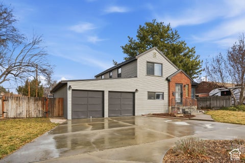 Photo of 321 E 6240 S, Murray, UT 84107 (MLS # 2188426)