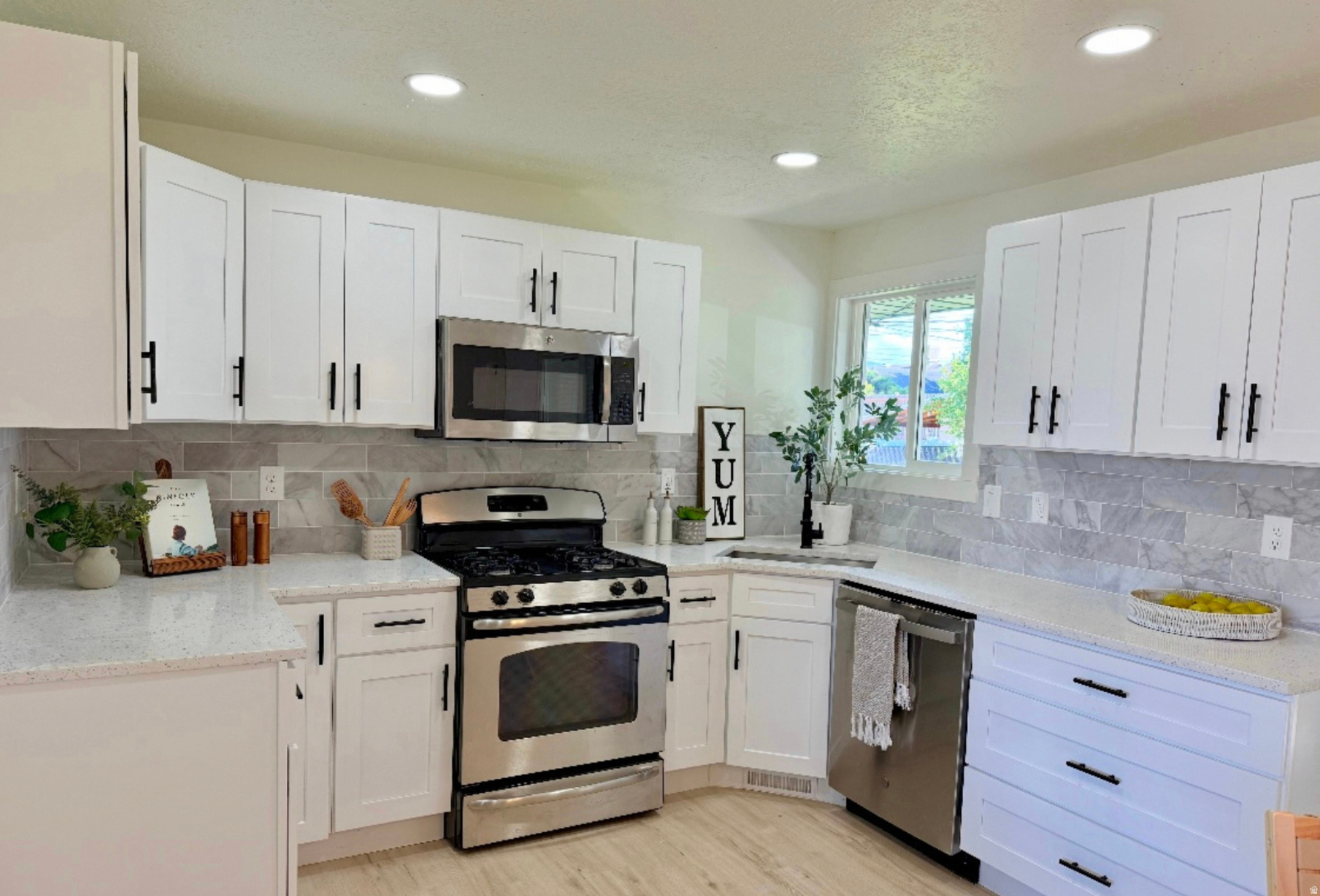 SUNDOWN NO 1 - Residential