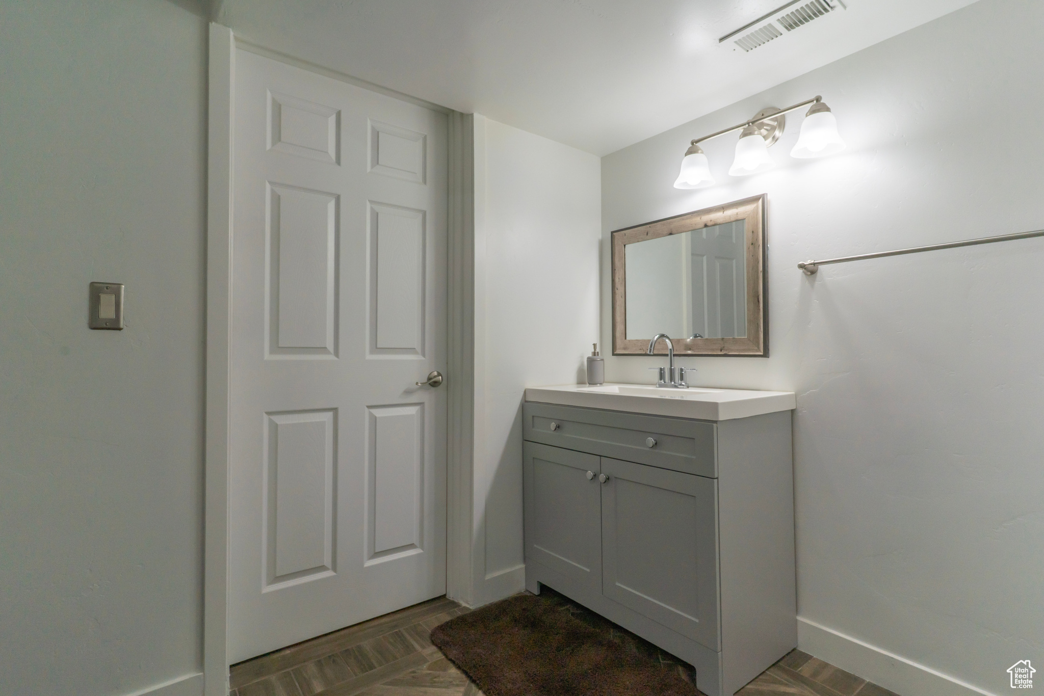 1353 W Carriage View Ct, South Jordan, Utah image 23