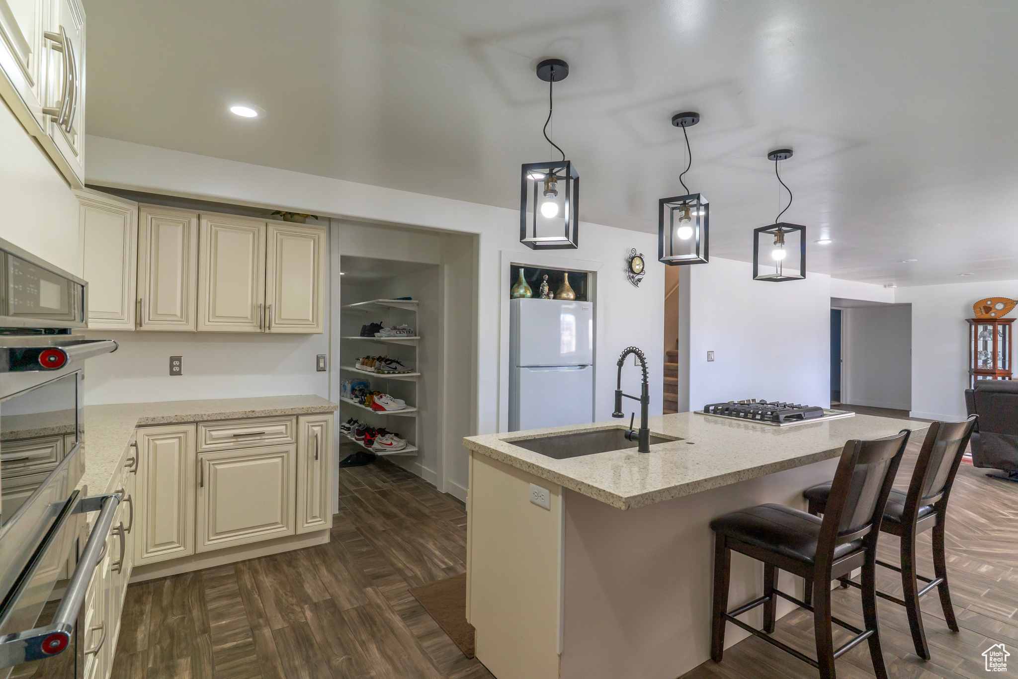 1353 W Carriage View Ct, South Jordan, Utah image 26