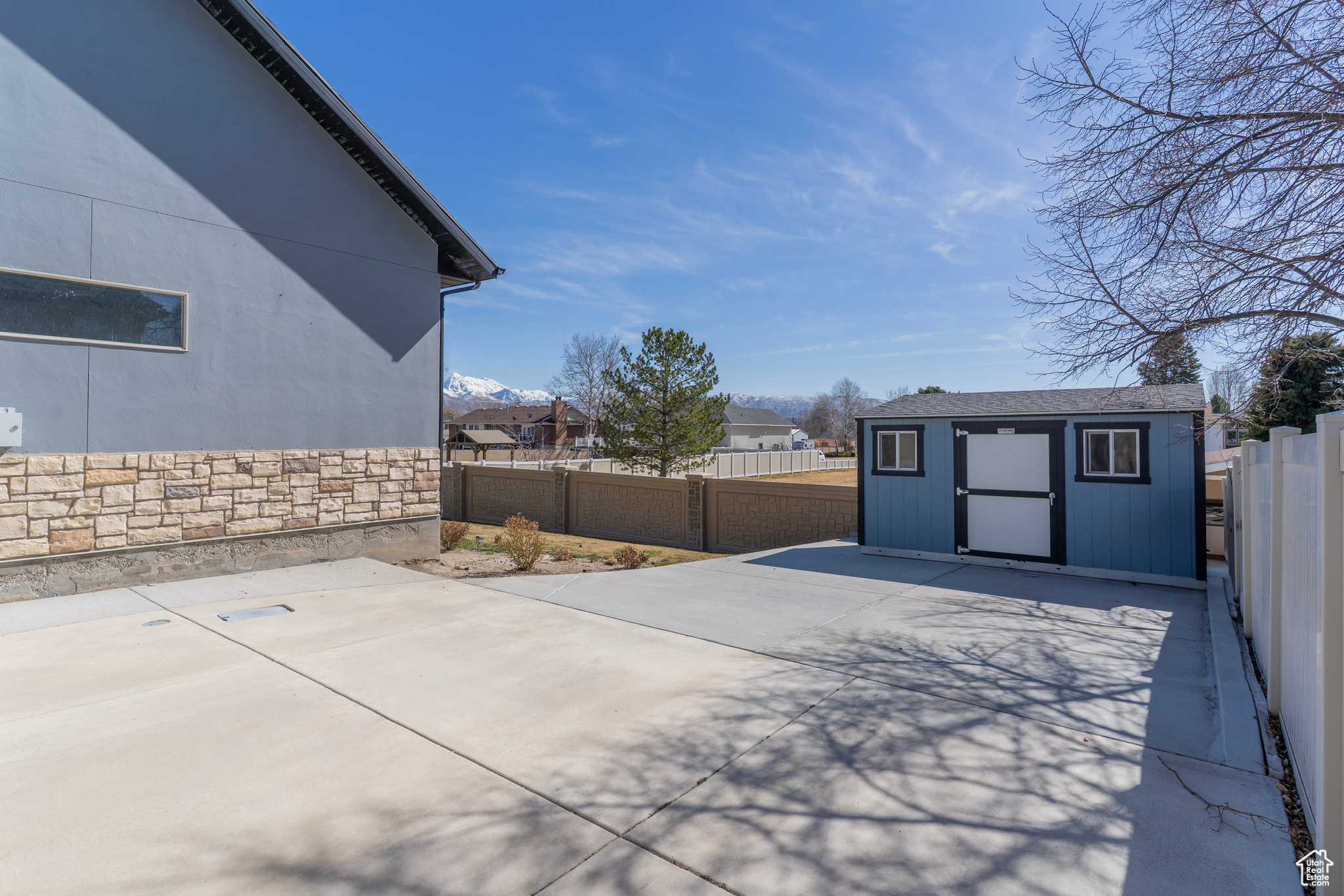 1353 W Carriage View Ct, South Jordan, Utah image 4