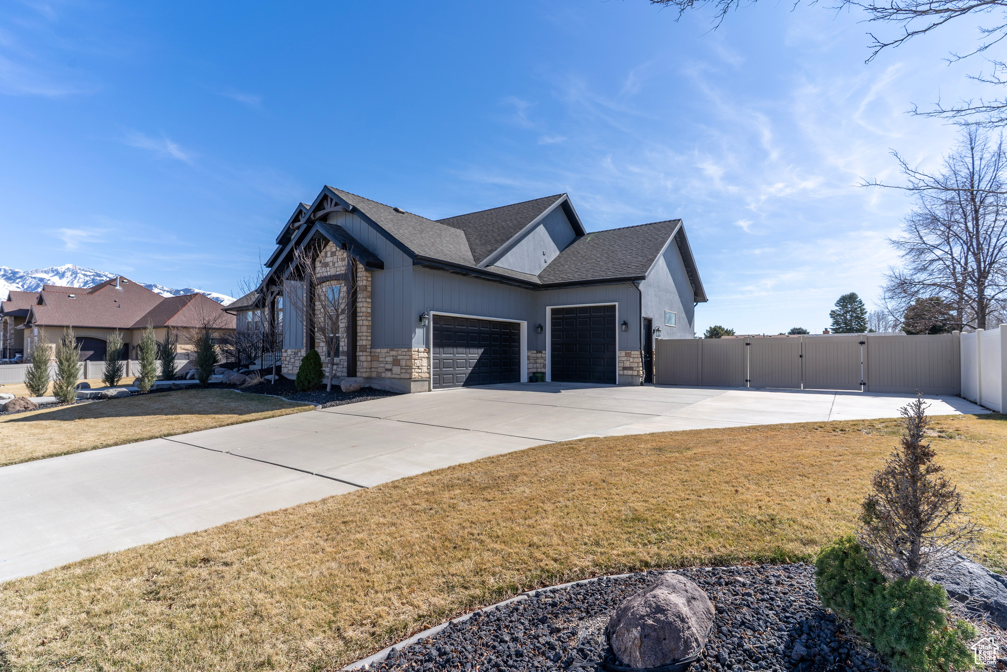 1353 W Carriage View Ct, South Jordan, Utah image 2