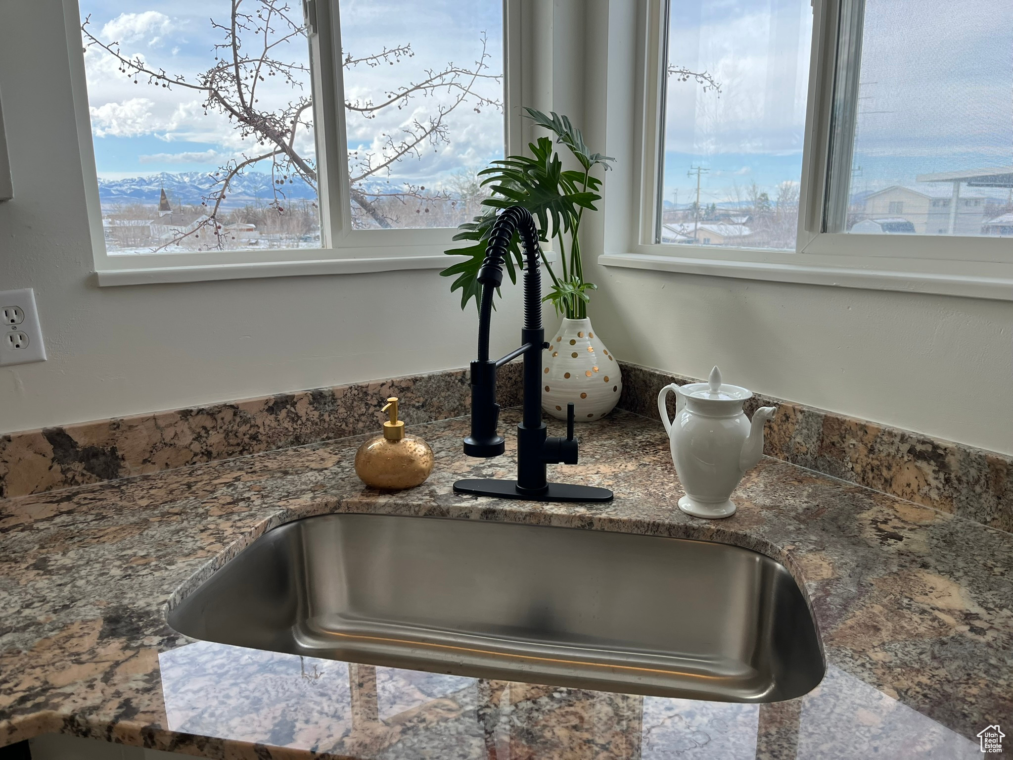 275 N 630, Tooele, Utah image 10
