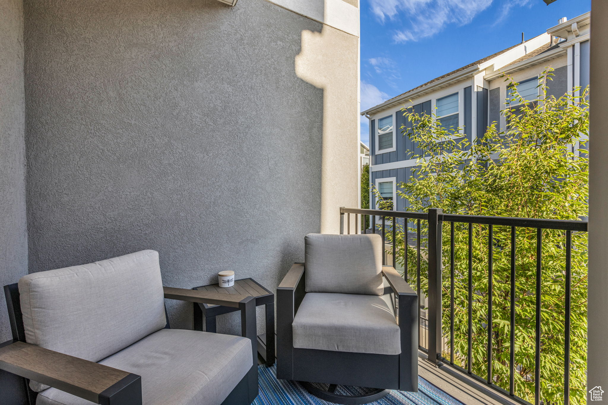 MUIRHOUSE - Residential