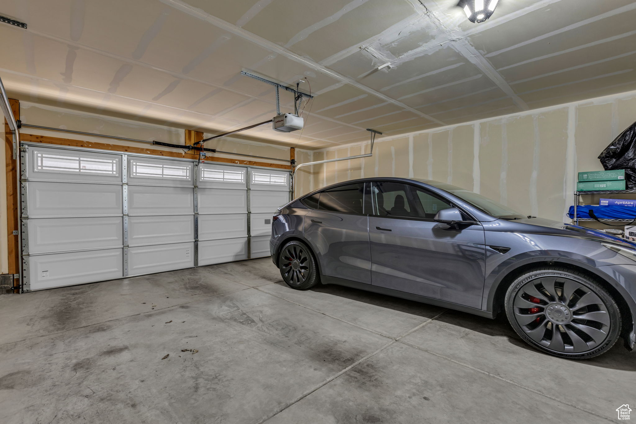 MUIRHOUSE - Residential