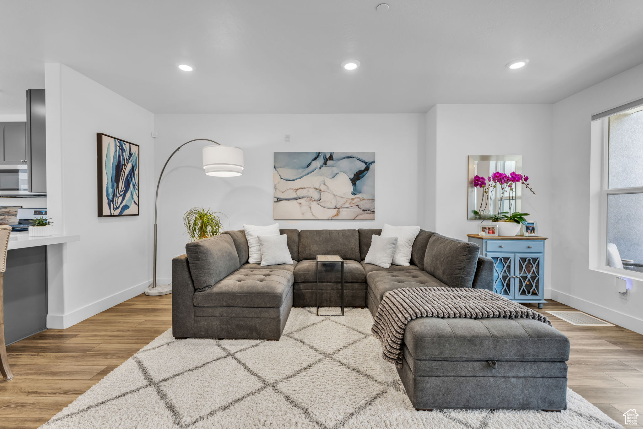 MUIRHOUSE - Residential