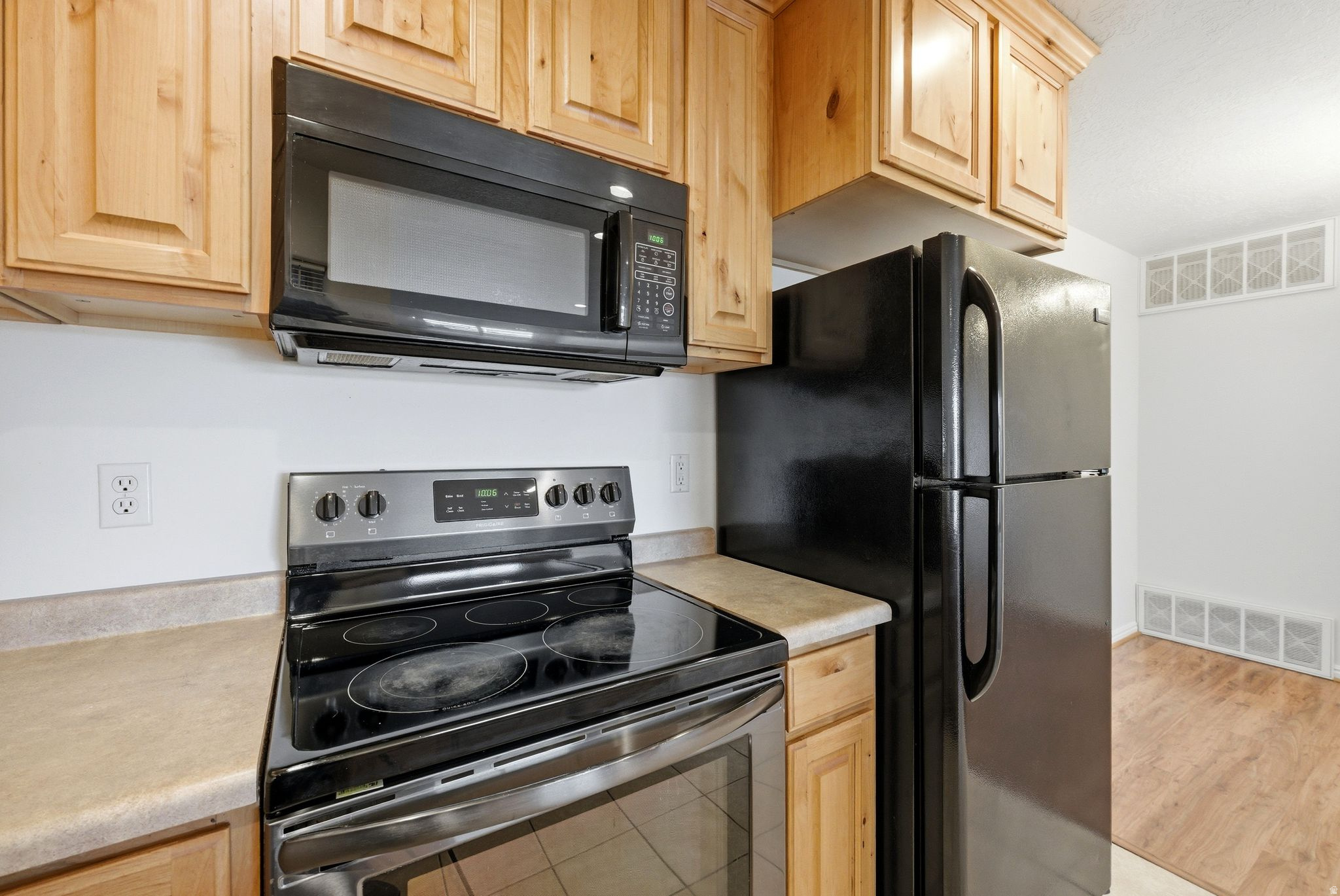UINTA VIEW CONDOMINIUM - Residential