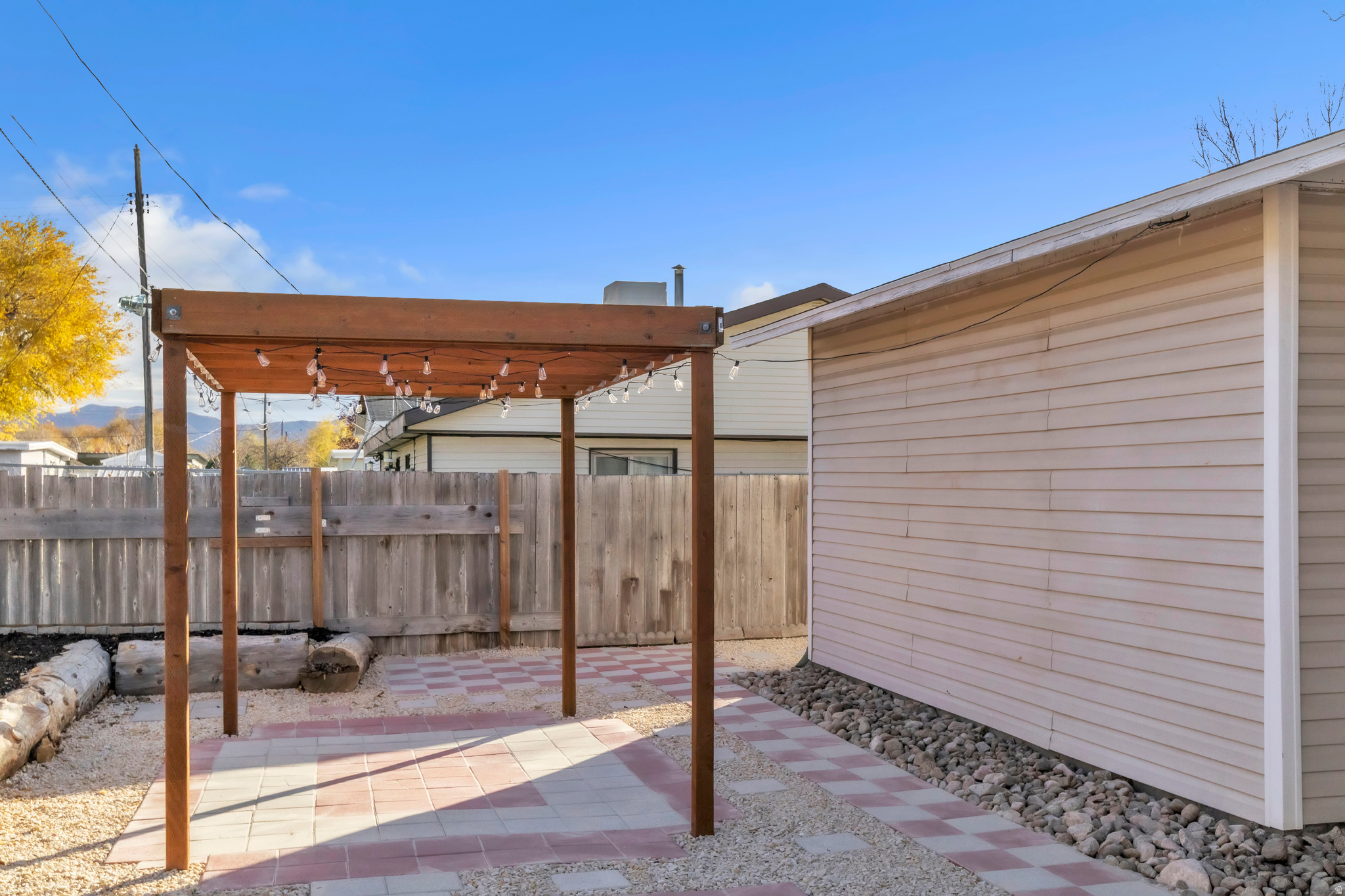 WHITE CITY #6 SUB - Residential