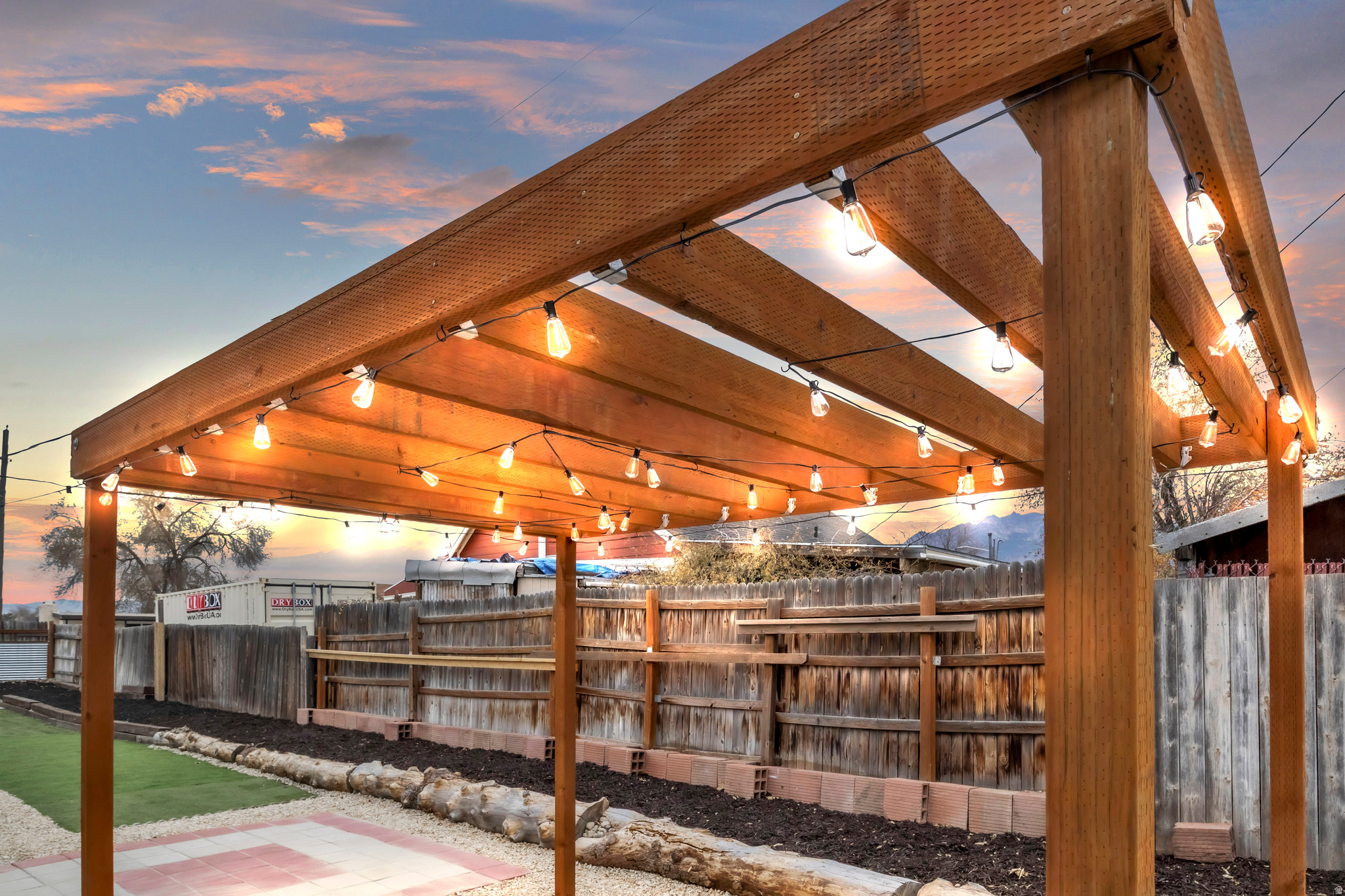 WHITE CITY #6 SUB - Residential