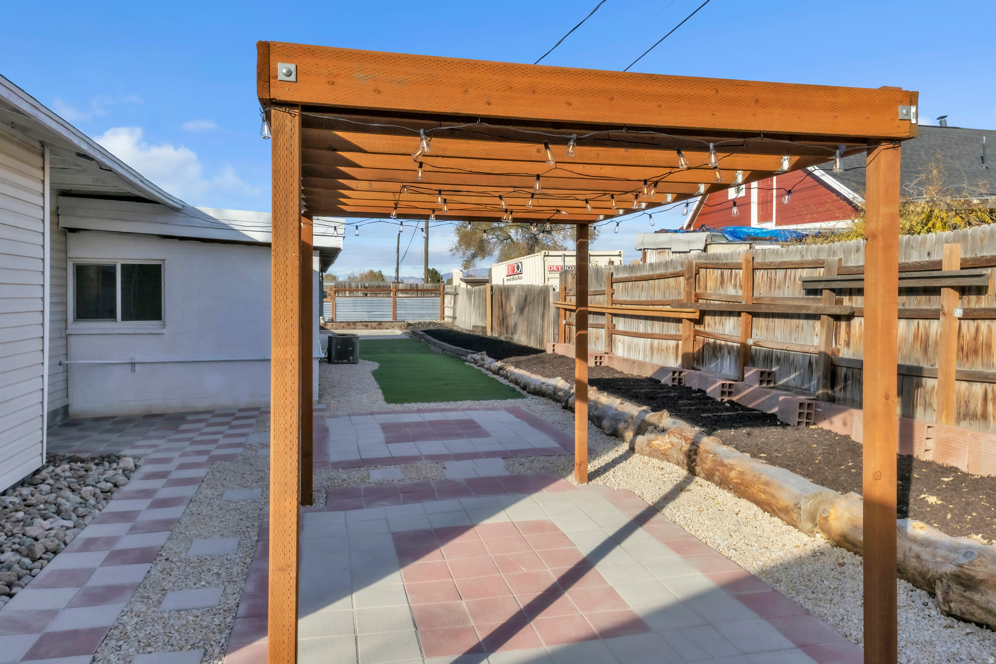 WHITE CITY #6 SUB - Residential