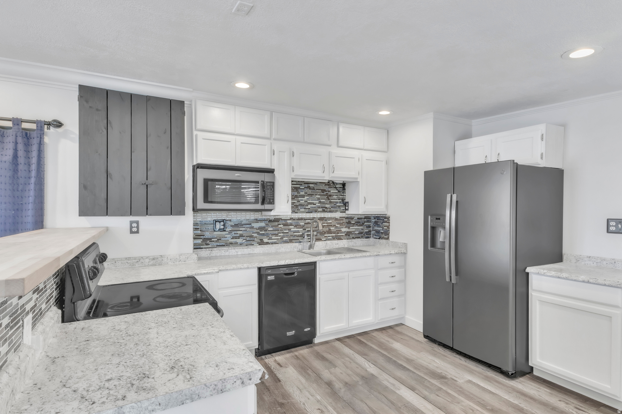 WHITE CITY #6 SUB - Residential