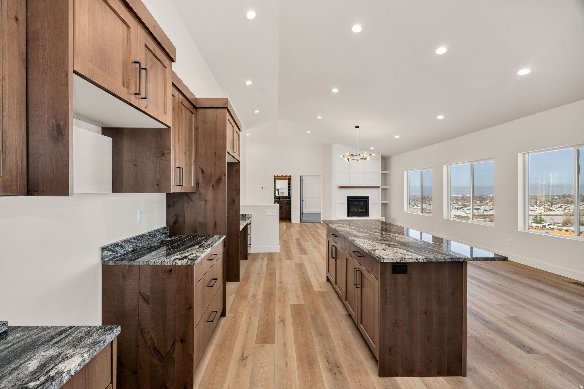 HOMES ON THE KNOLL - Residential