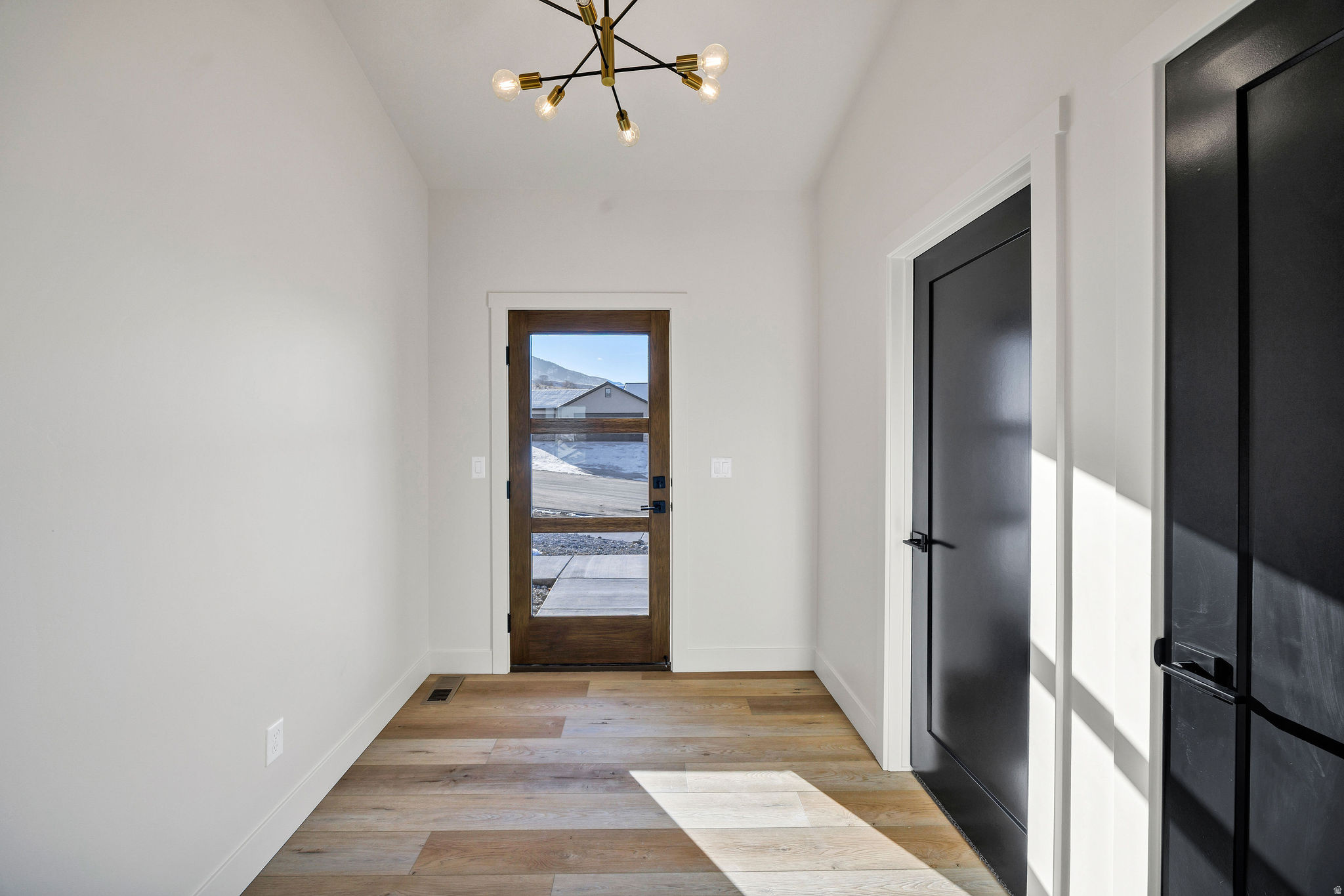 HOMES ON THE KNOLL - Residential