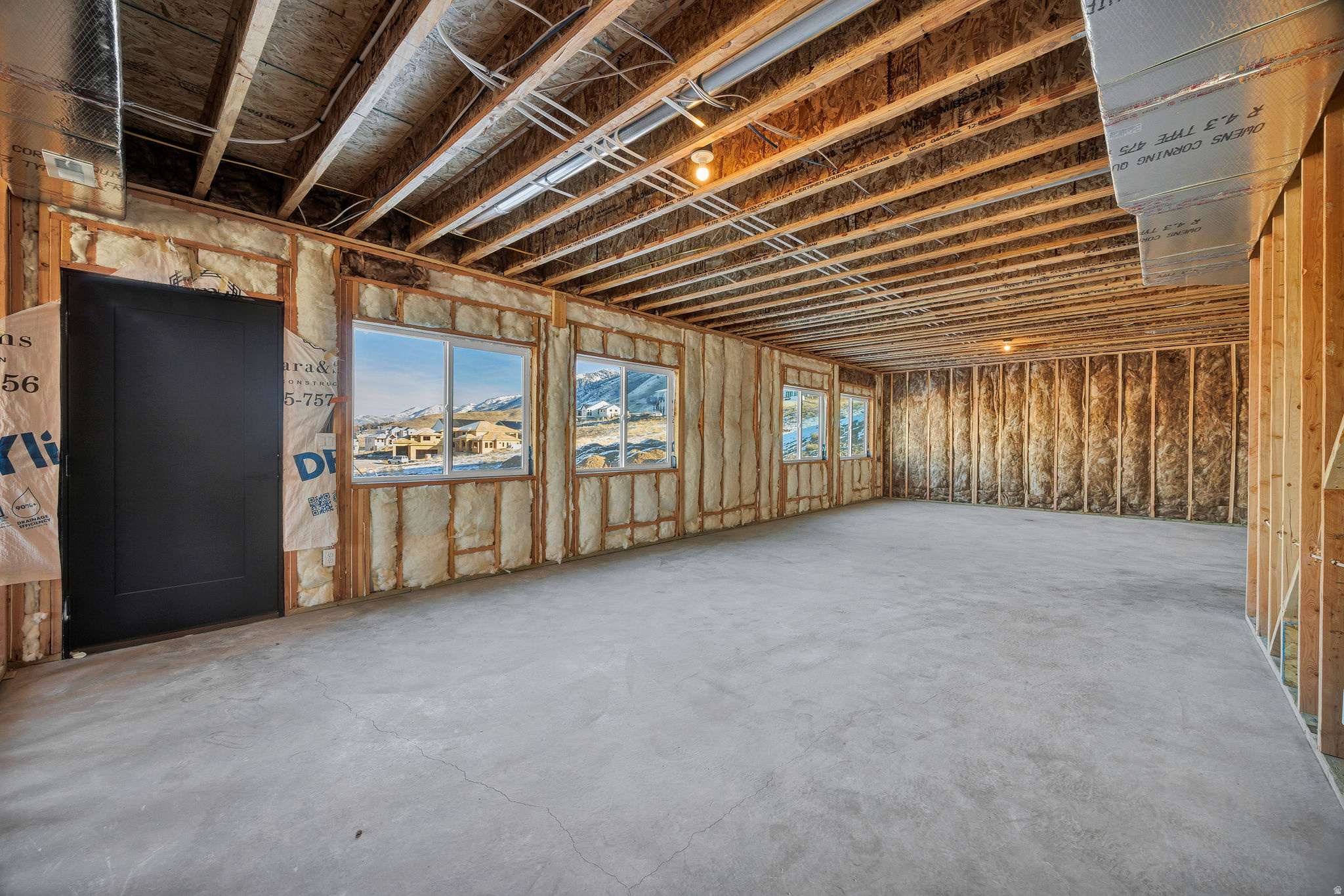 HOMES ON THE KNOLL - Residential