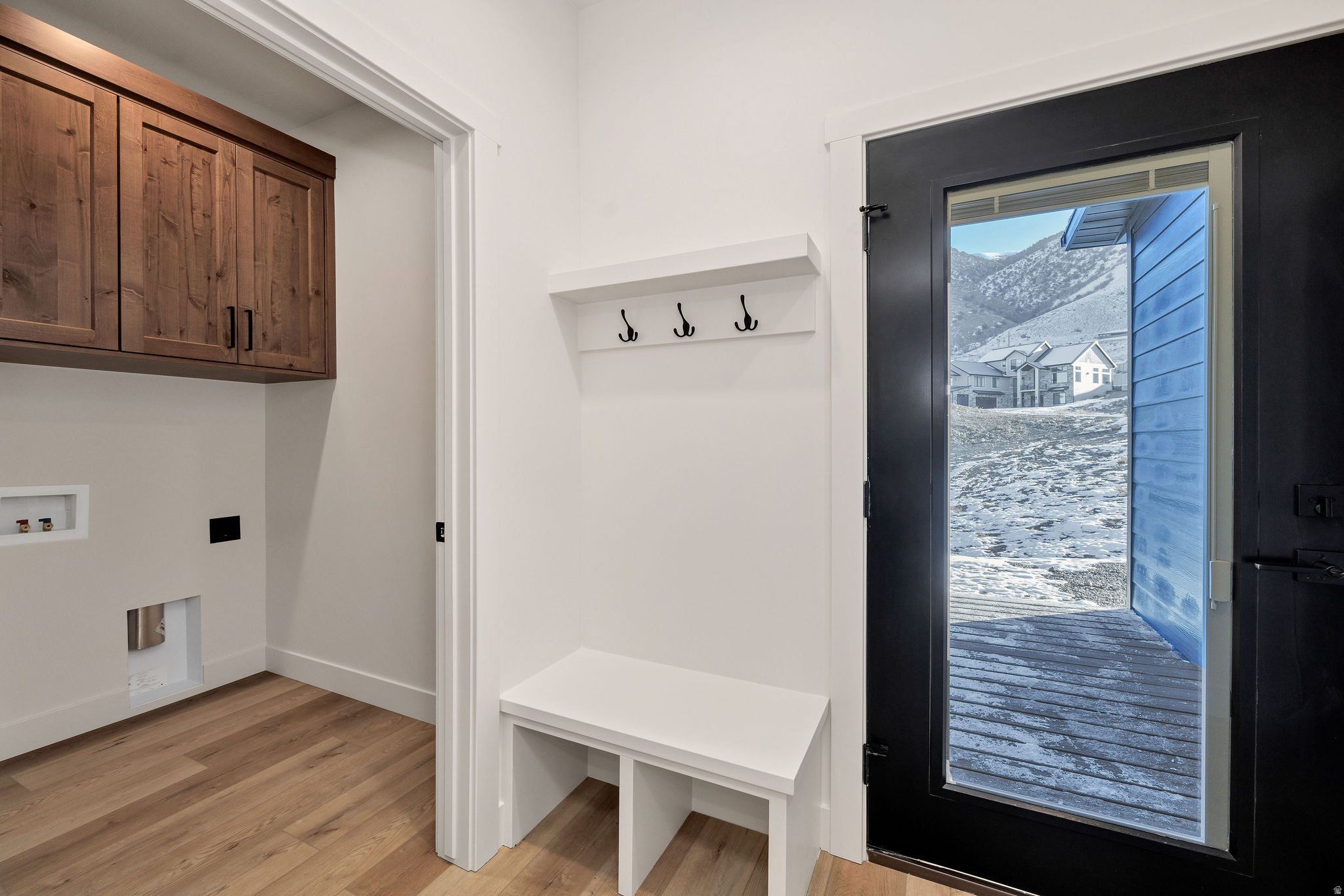 HOMES ON THE KNOLL - Residential