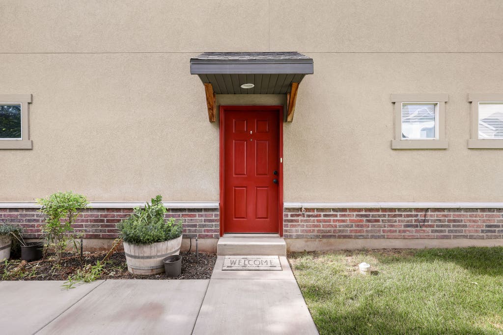 Photo of 2461 S GILMOUR ST, West Haven, UT 84401 (MLS # 2173774)
