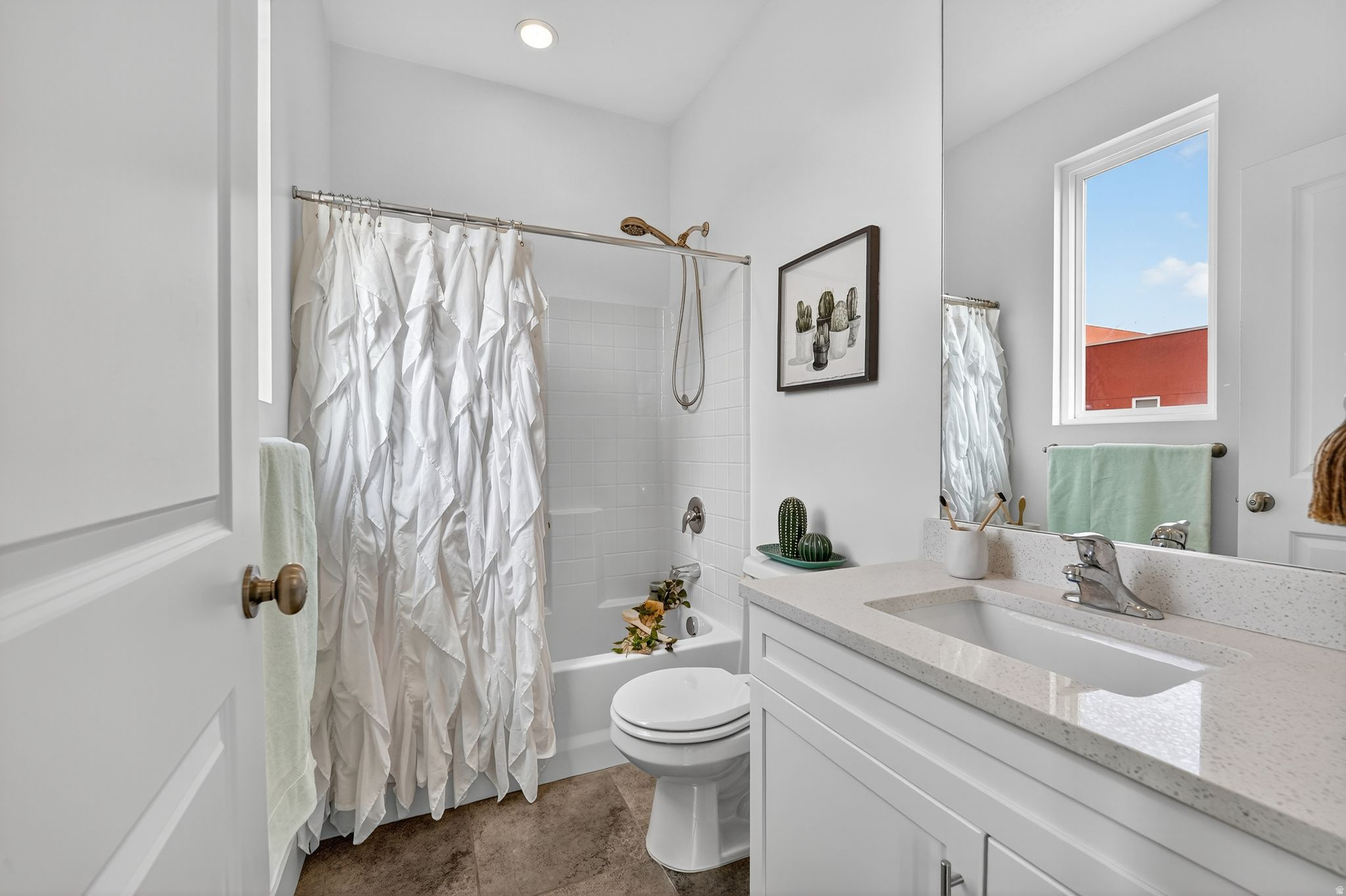 DAYBREAK - Residential