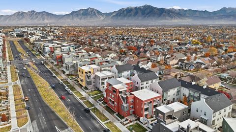 Tiny photo for 5033 W DAYBREAK PKWY S, South Jordan, UT 84009 (MLS # 2122980)