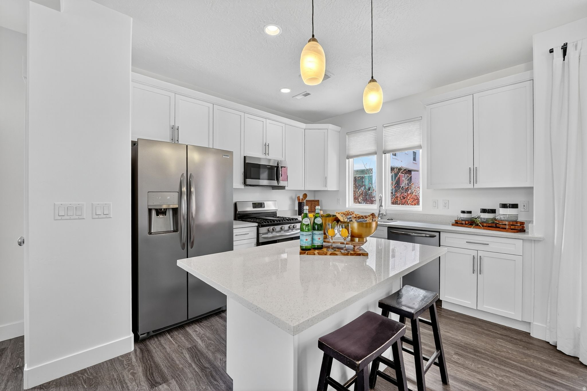 DAYBREAK - Residential