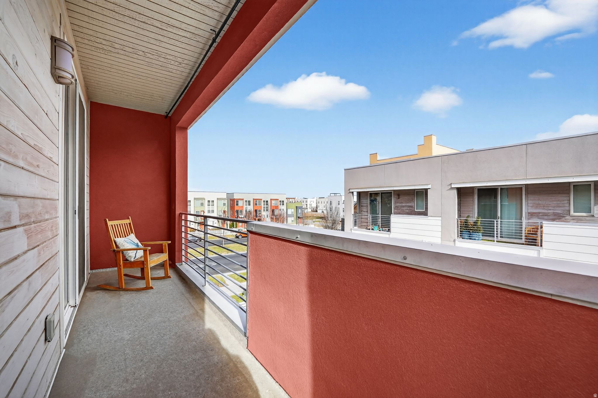 DAYBREAK - Residential