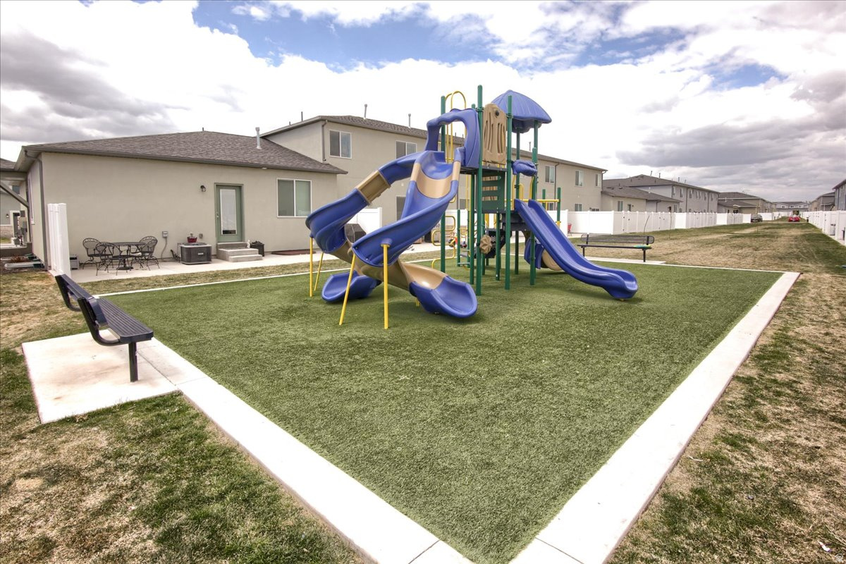 ASPEN RIDGES - Residential