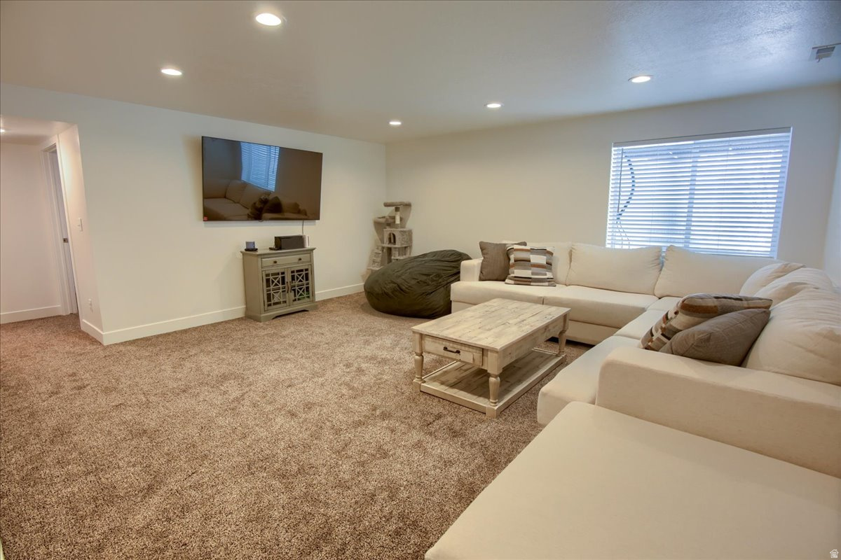 ASPEN RIDGES - Residential